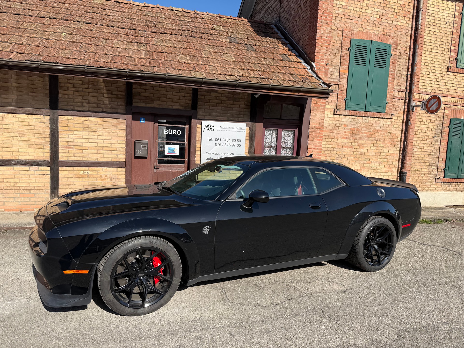 DODGE Challenger Hellcat Widebody Jailbreak 6.2 V8 Kompressor-image-2