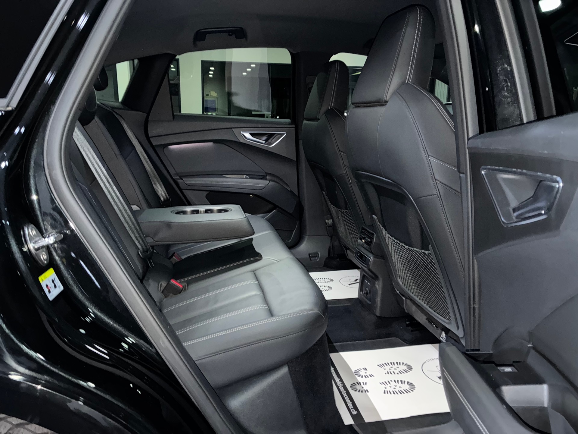 AUDI Q4 Sportback e-tron 50 quattro-image-12