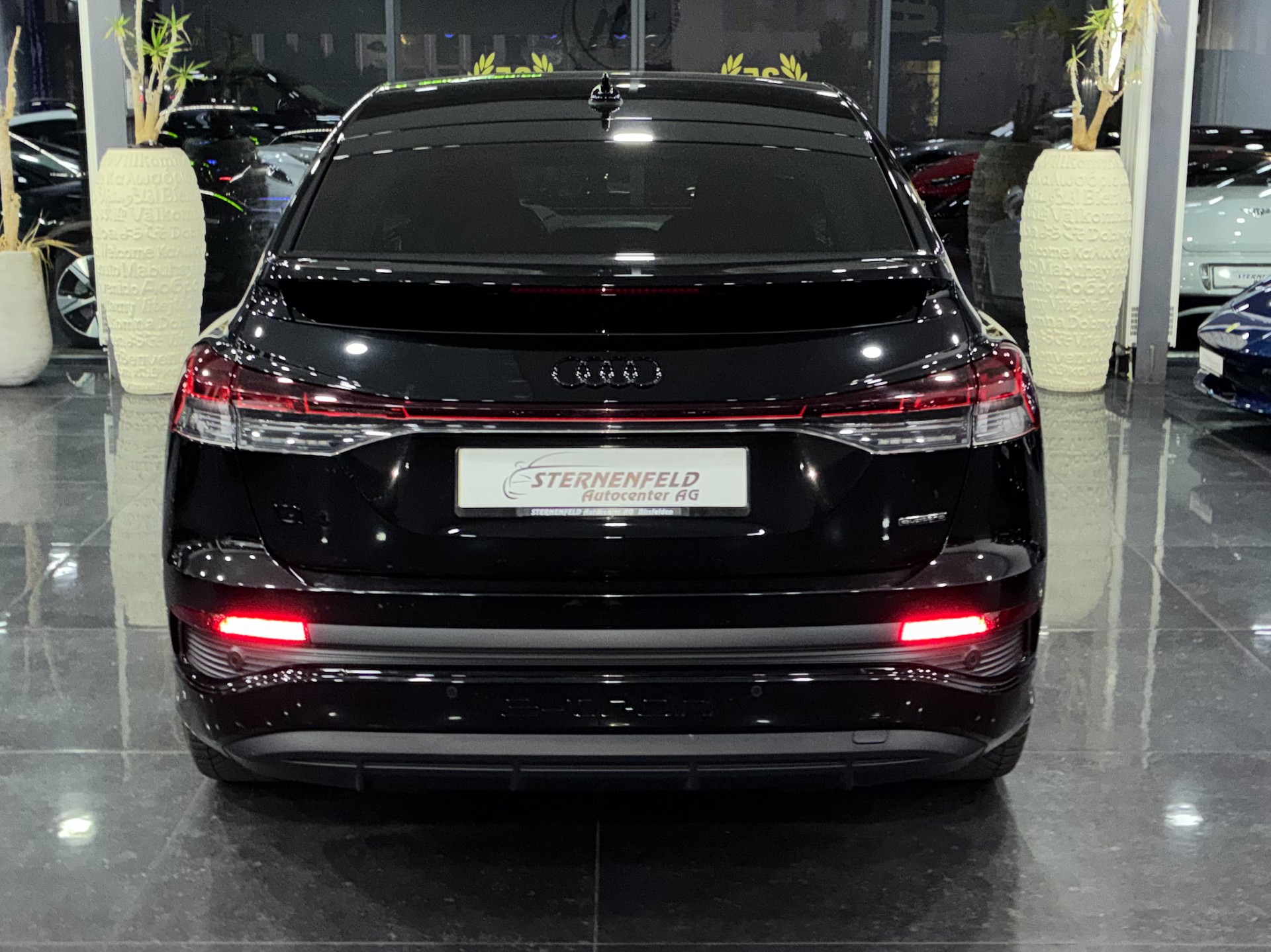 AUDI Q4 Sportback e-tron 50 quattro-image-6