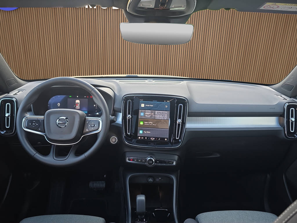 VOLVO XC40 2.0 B4 MH Plus Black Edition-image-17
