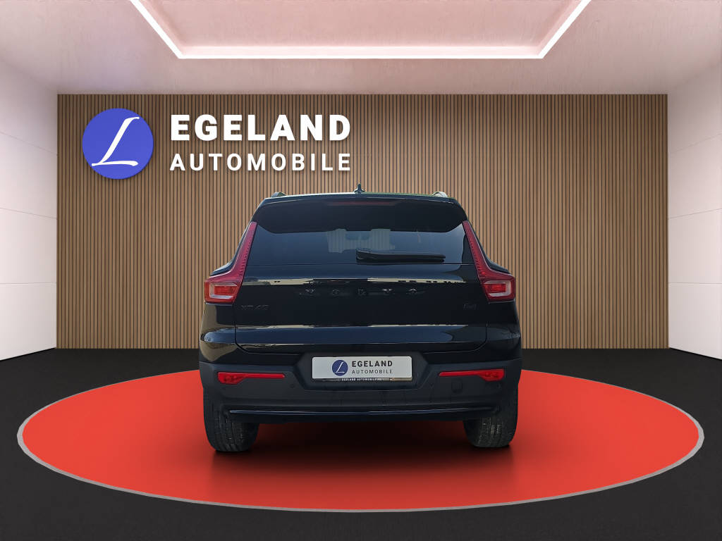 VOLVO XC40 2.0 B4 MH Plus Black Edition-image-5