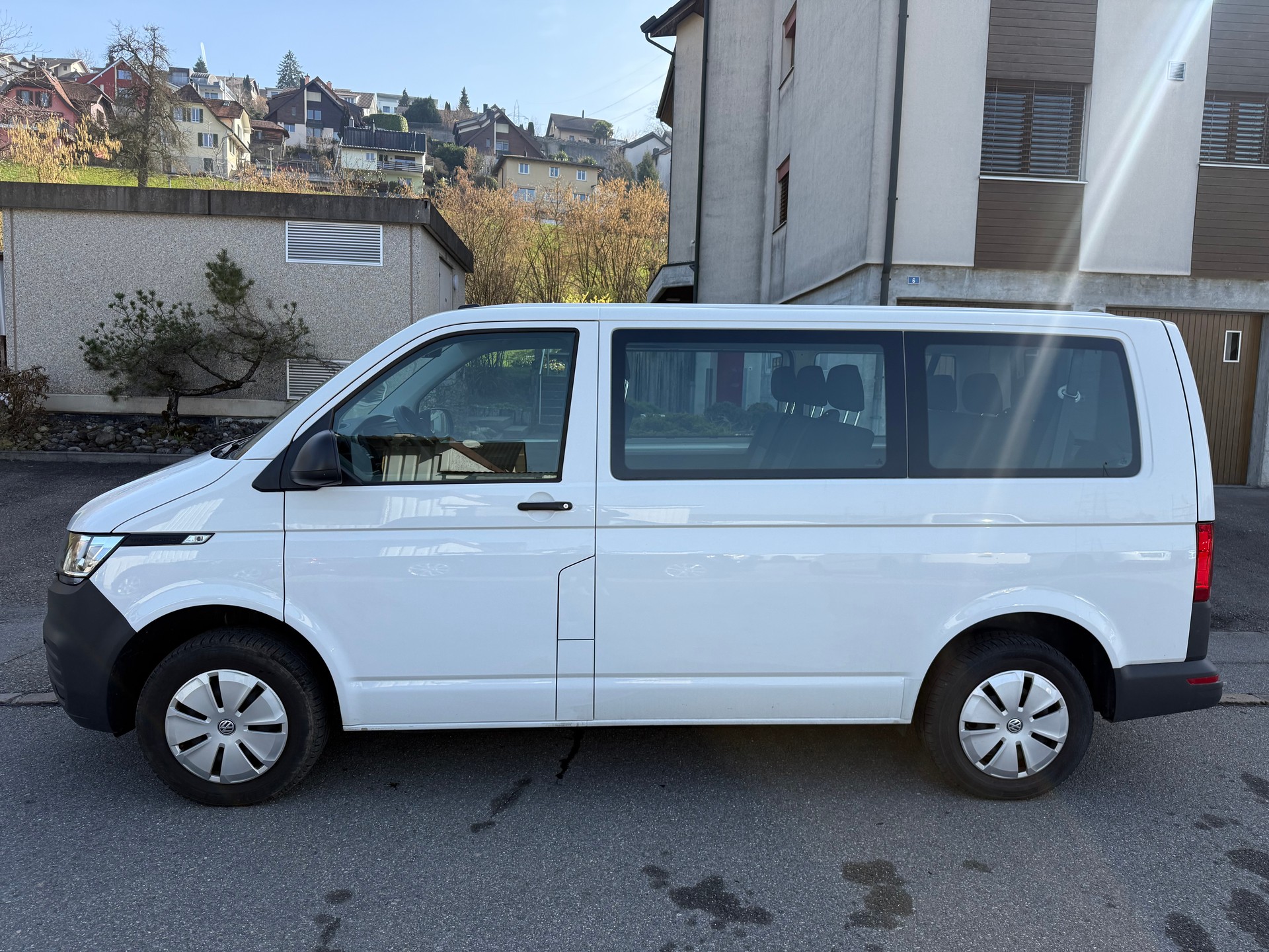 VW T6.1 2.0 TDI Entry-image-2