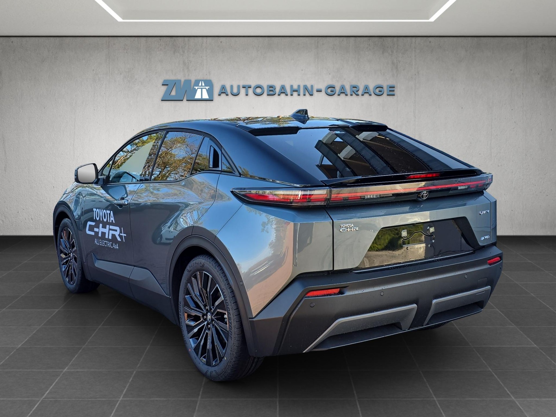 TOYOTA C-HR+ Premium AWD-image-2