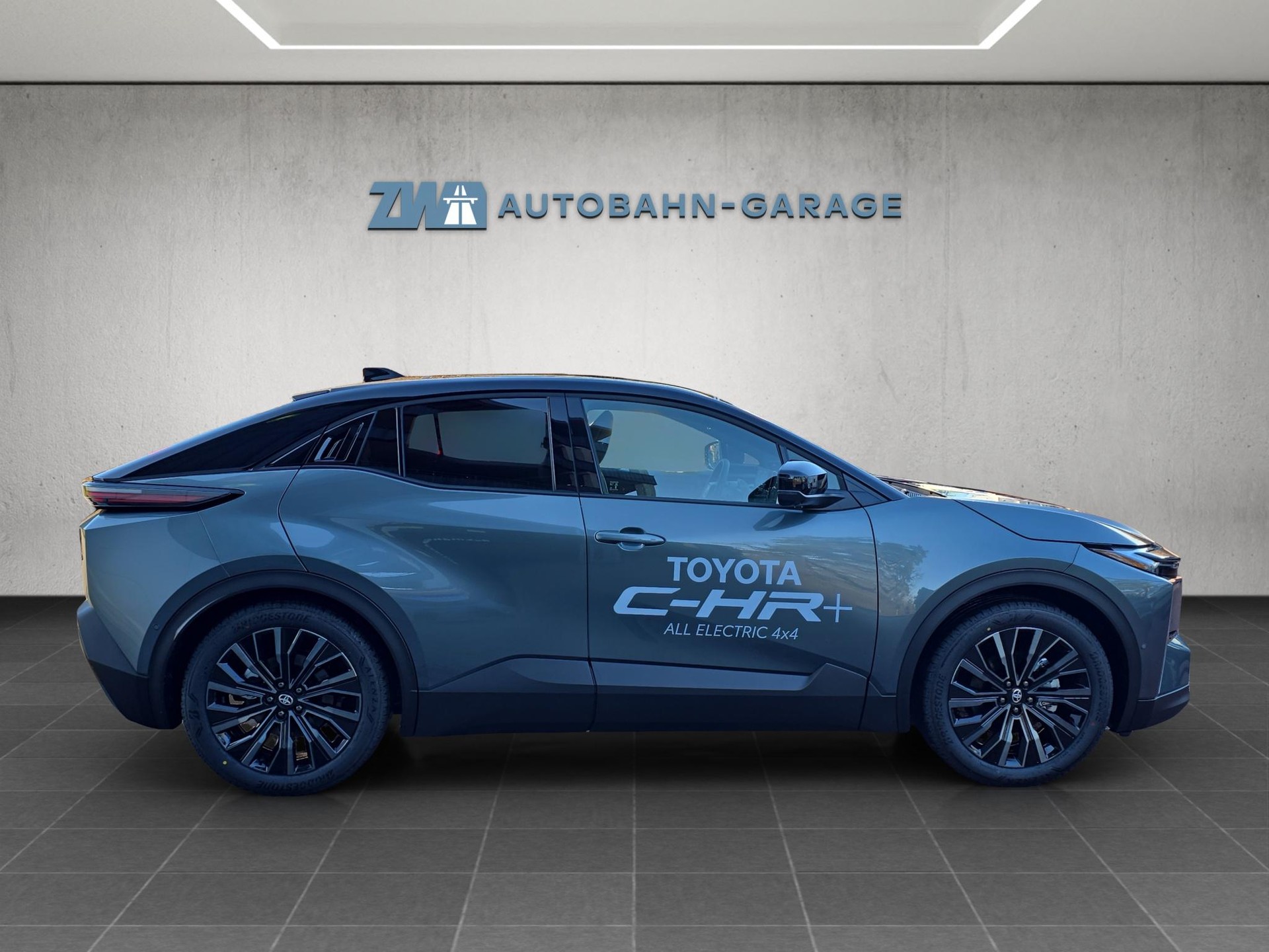 TOYOTA C-HR+ Premium AWD-image-5