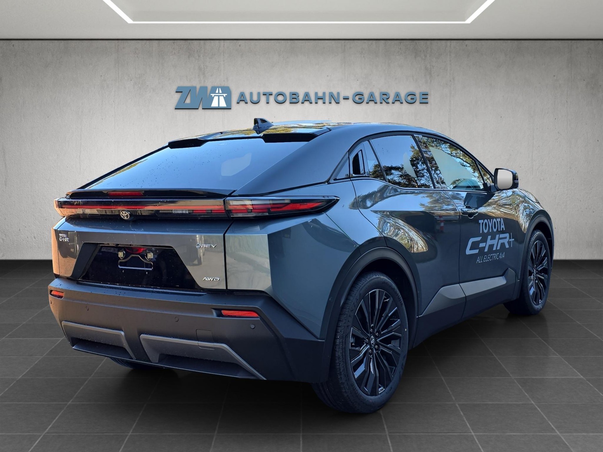 TOYOTA C-HR+ Premium AWD-image-4