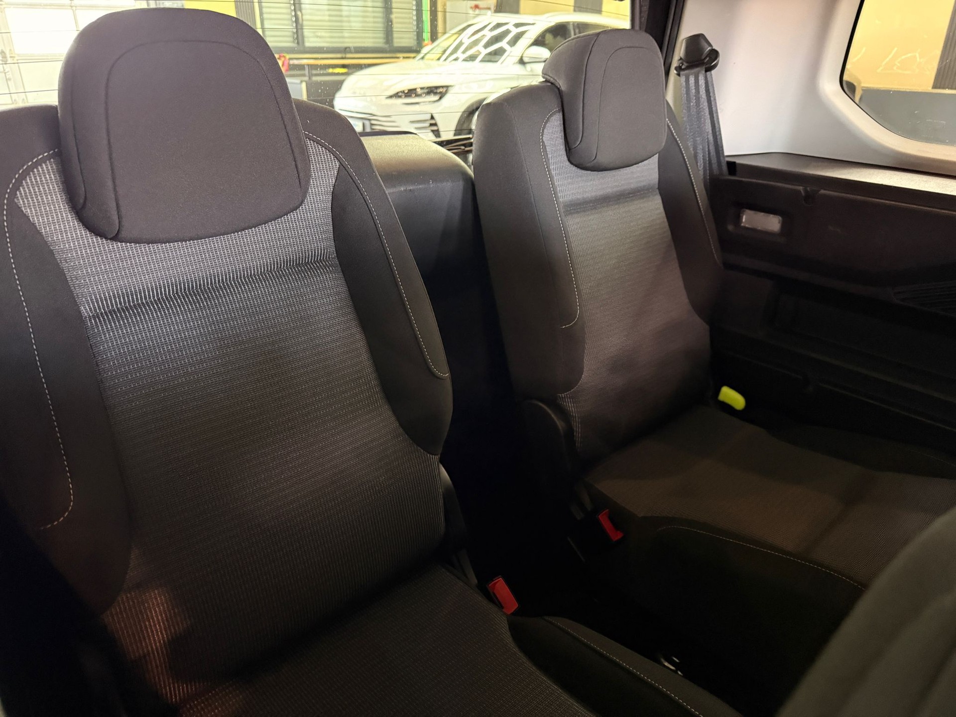 TOYOTA Proace City Verso 1.5 Style Medium Automatik-image-13