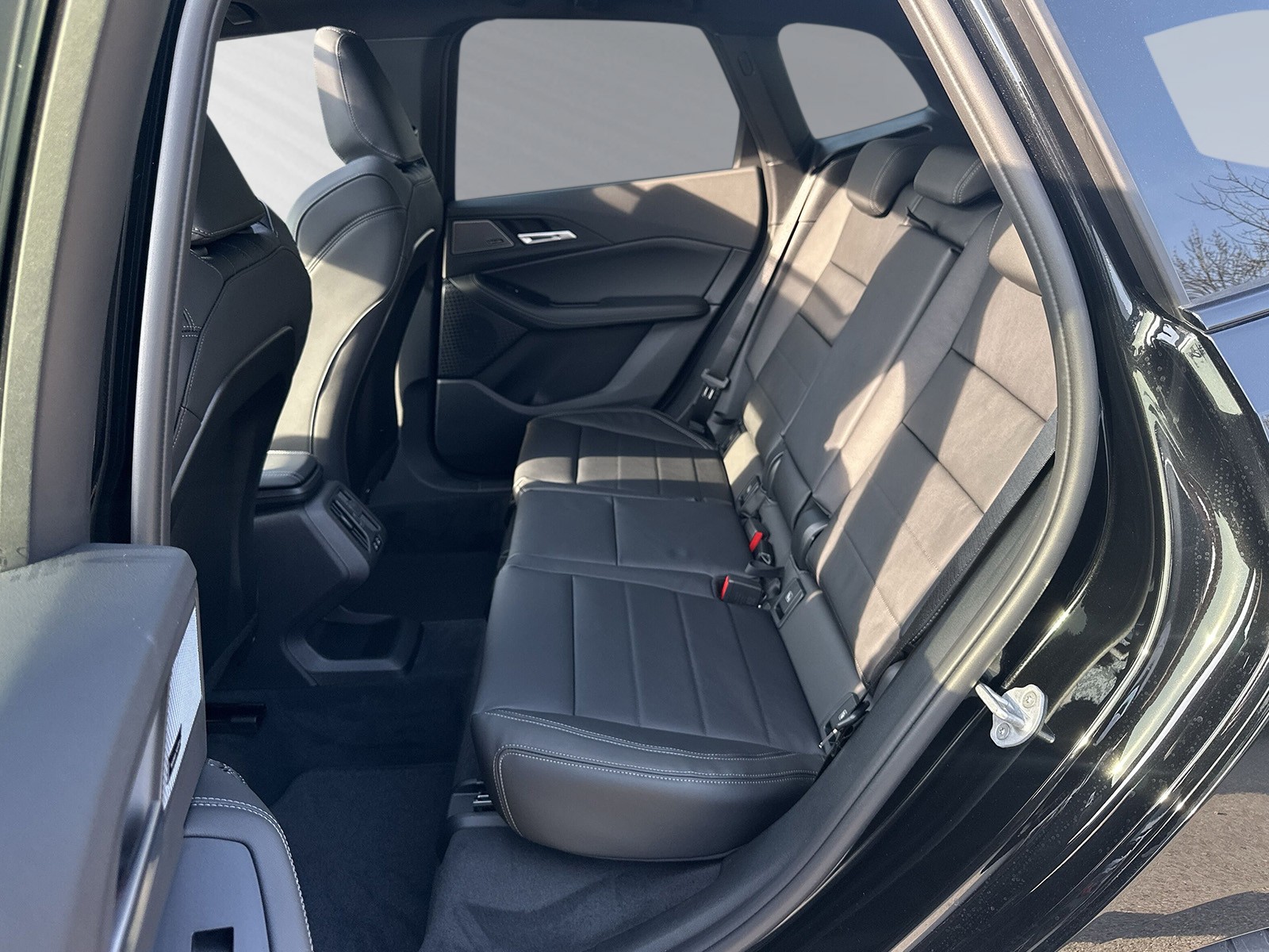 BMW 223i Active Tourer xDrive M Sport DKG-image-5