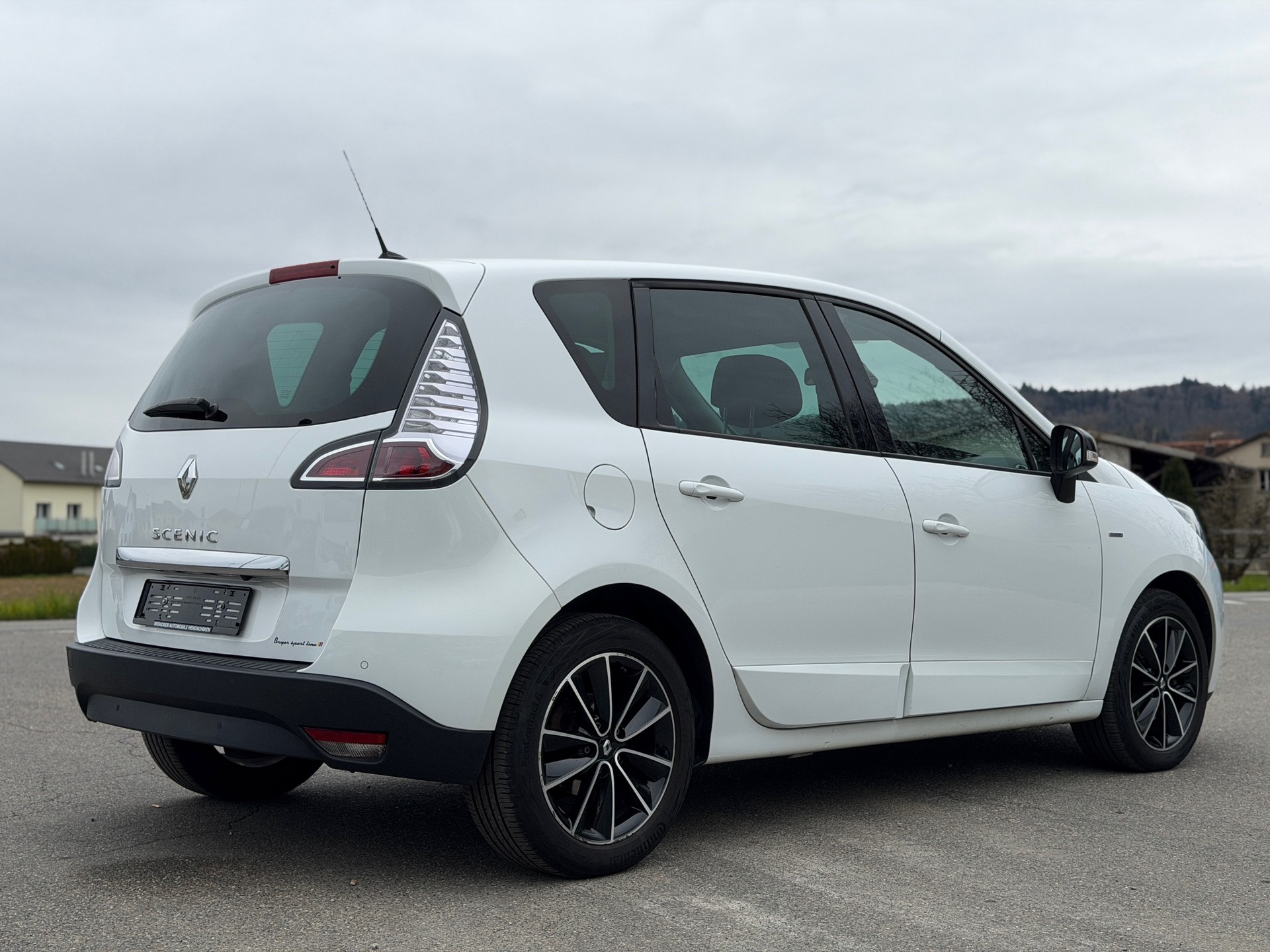 RENAULT Scénic 2.0 16V Bose X-Tronic CVT-image-3