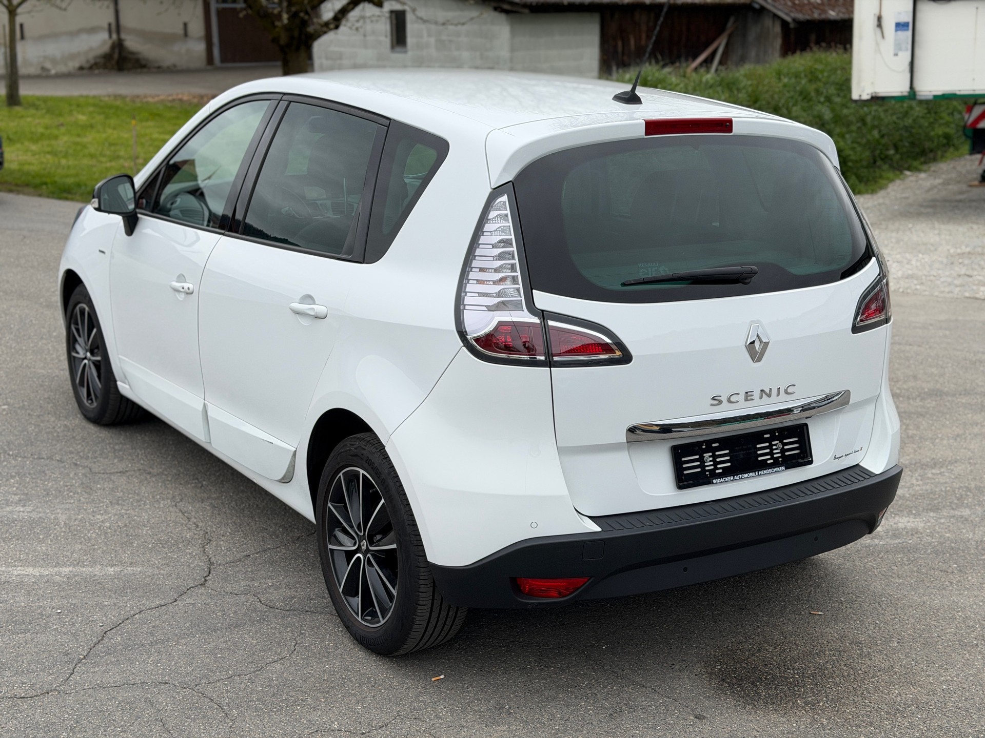 RENAULT Scénic 2.0 16V Bose X-Tronic CVT-image-15