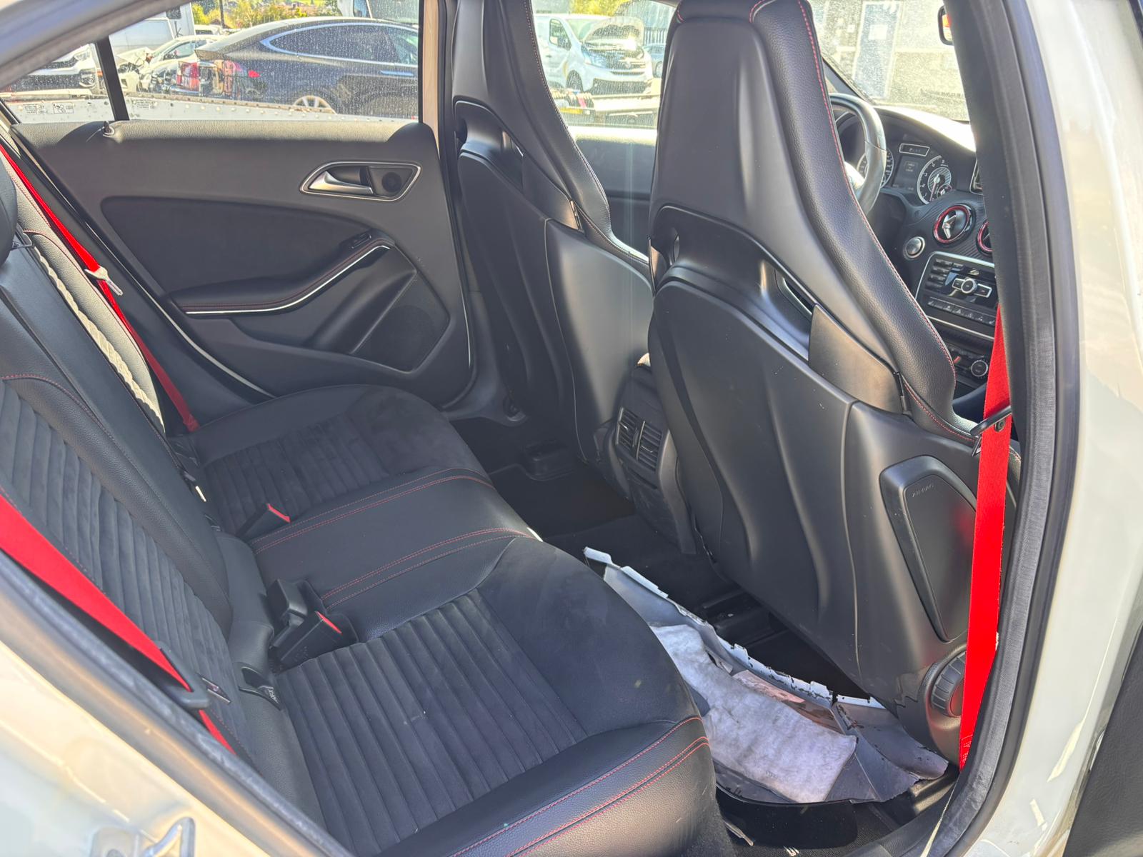 MERCEDES-BENZ A 45 AMG 4Matic Speedshift 7G-DCT-image-12