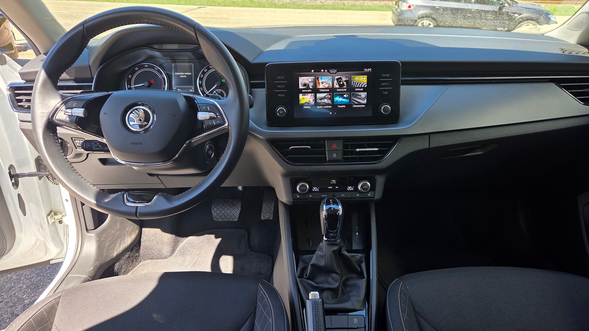 SKODA Kamiq 1.5 TSI ACT Ambition DSG-image-13