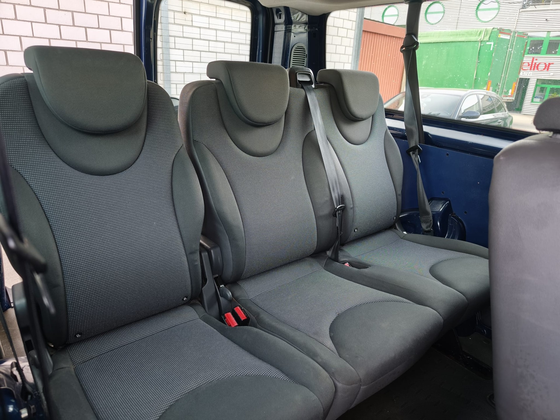 CITROEN Jumpy 2.0i 16V Loisirs L2H1-image-9