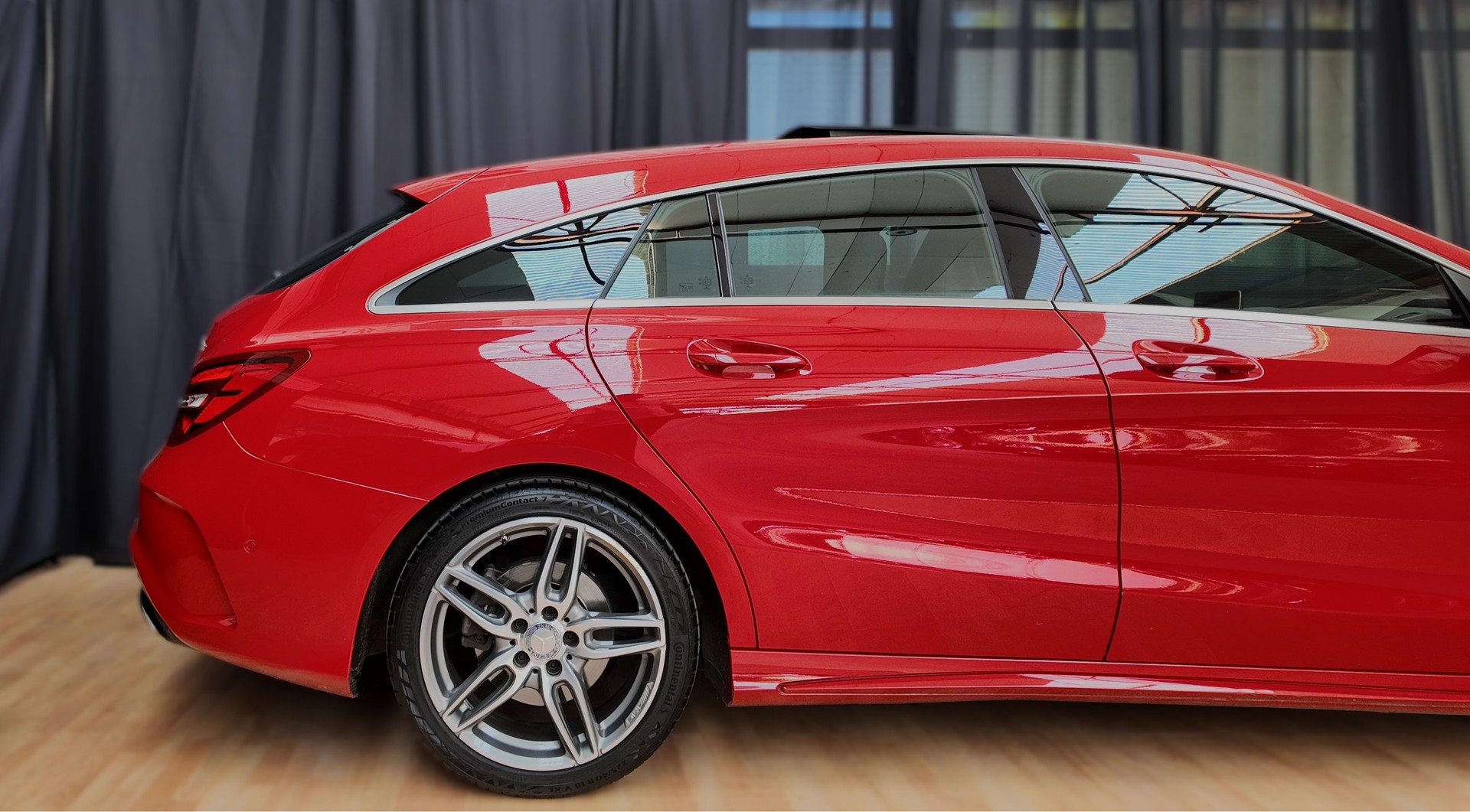 MERCEDES-BENZ CLA Shooting Brake 200 d Swiss Star Ed. 4M 7G-DCT-image-5