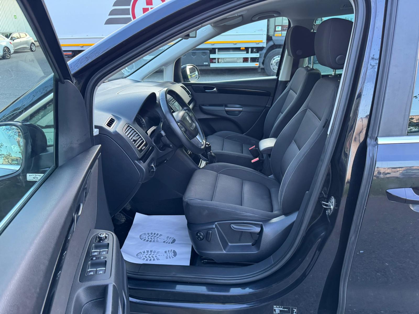 SEAT Alhambra 2.0 TDI Style Viva-image-12