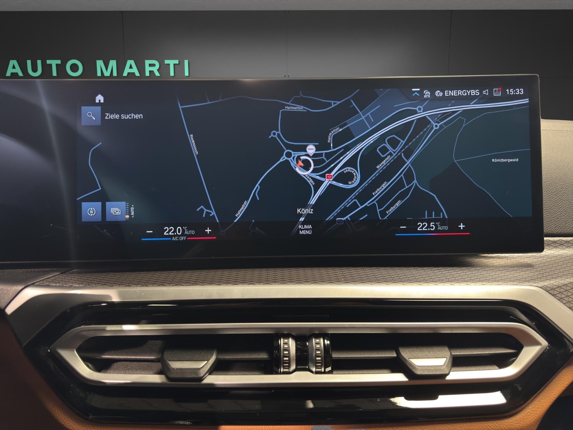 BMW M340d xDrive Touring-image-8