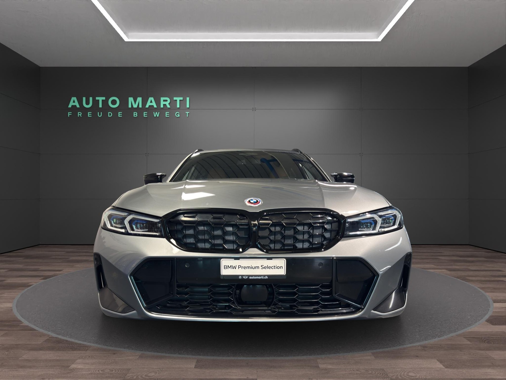 BMW M340d xDrive Touring-image-4