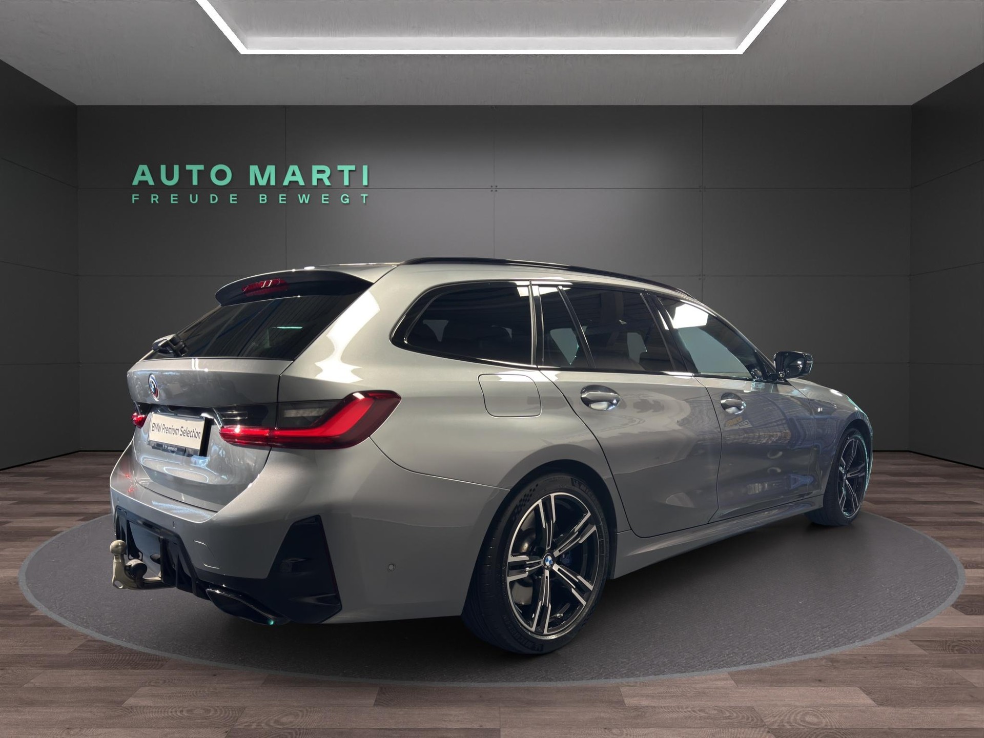 BMW M340d xDrive Touring-image-3