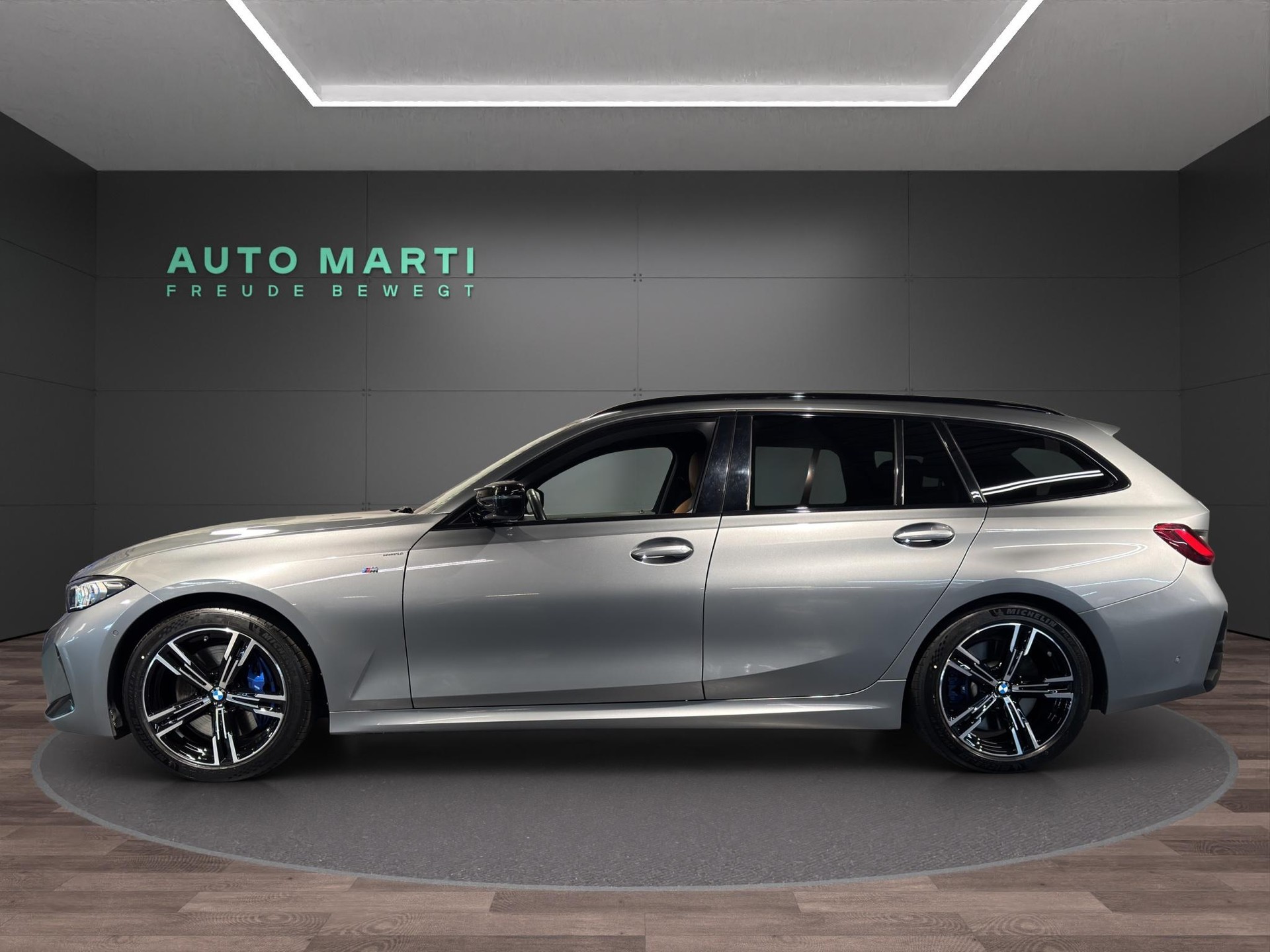 BMW M340d xDrive Touring-image-1