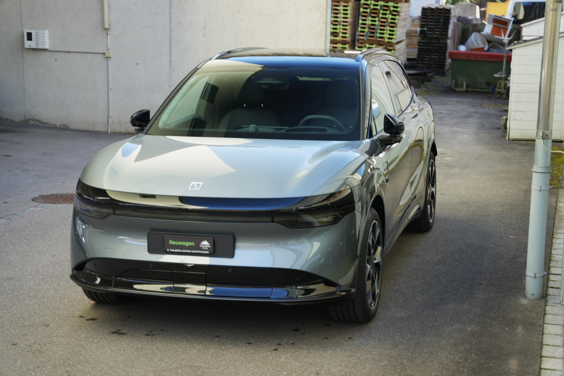 ZEEKR 7X Privilege AWD-image-1
