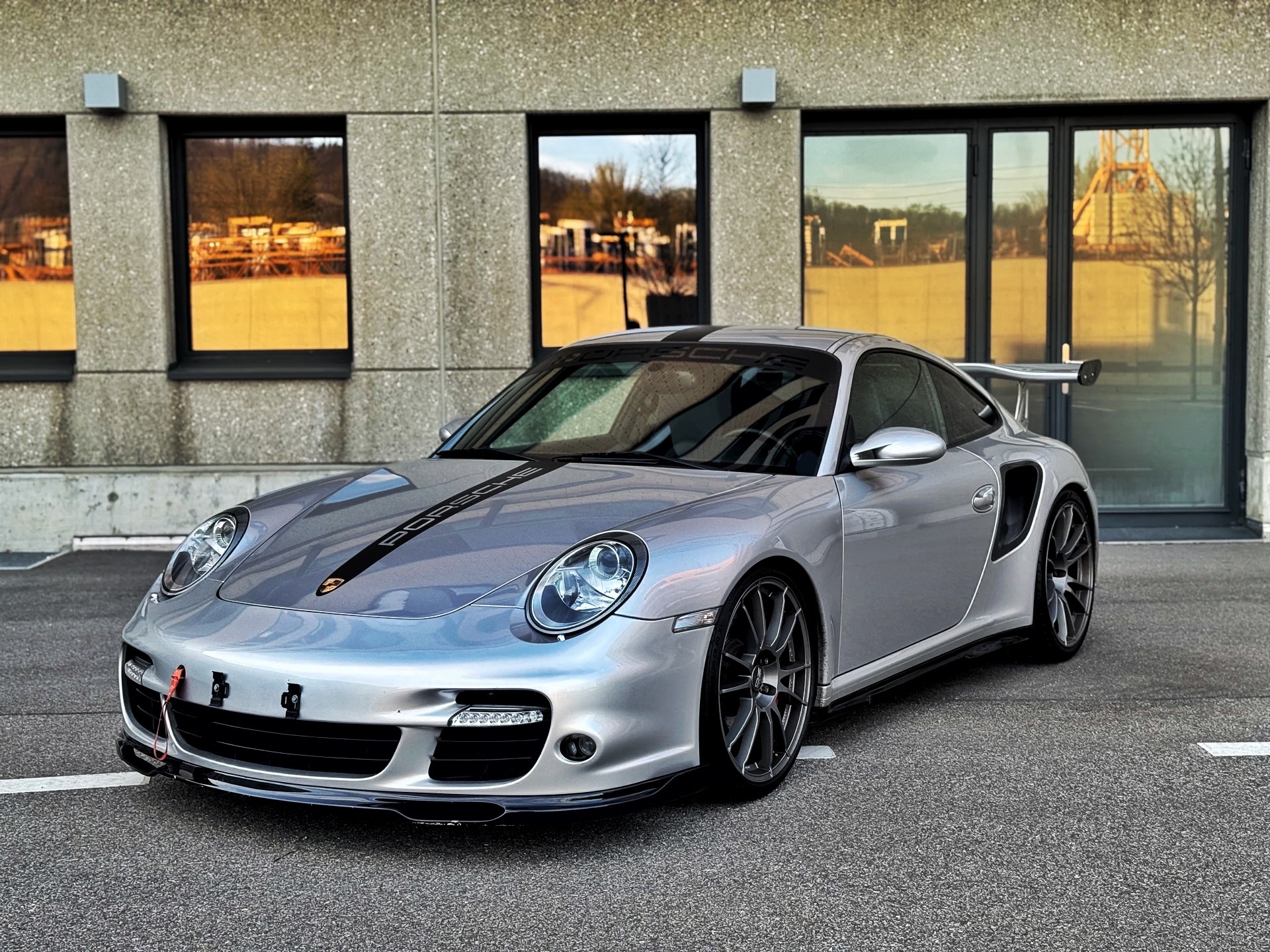 PORSCHE 911 Turbo