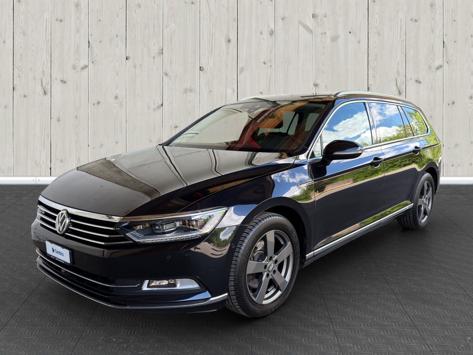 VW Passat Variant 2.0 TDI BMT Highline DSG 4Motion-image-2