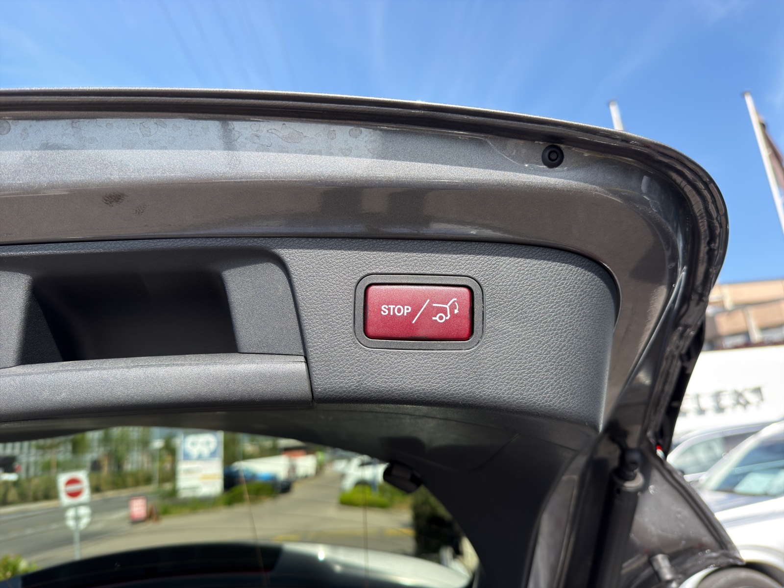 MERCEDES-BENZ GLA 250 AMG Line 4Matic 7G-DCT-image-13