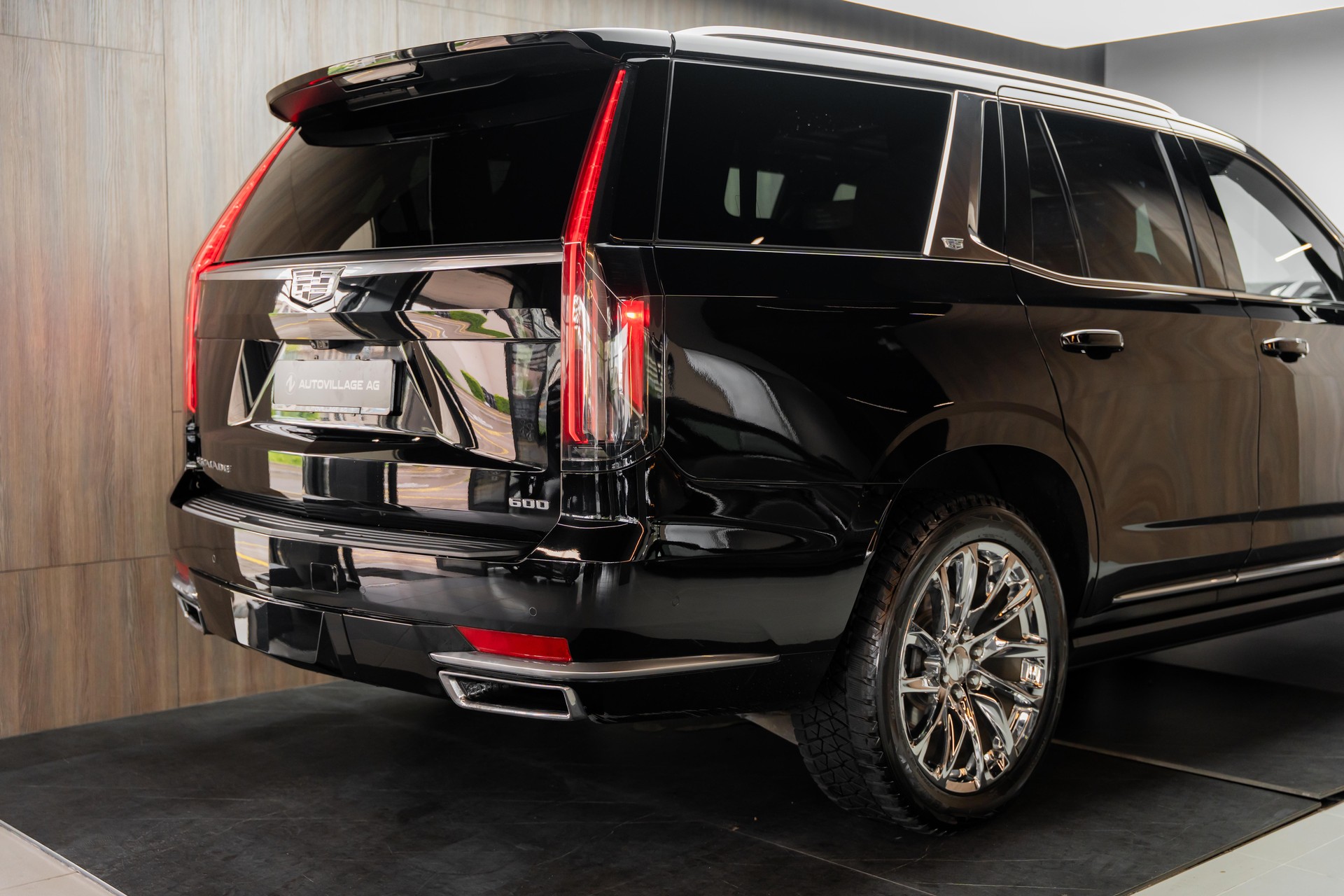CADILLAC ESCALADE-image-28