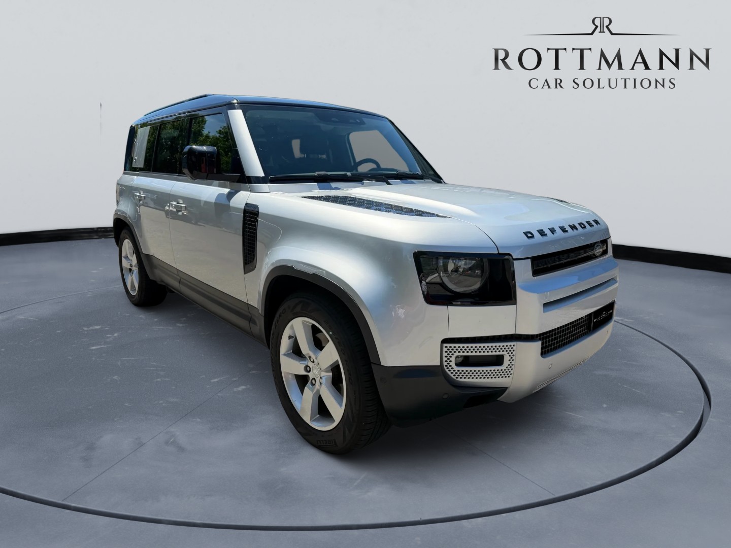 LAND ROVER Defender 110 3.0 D I6 250 First Edition AWD AT8-showroom-element-3