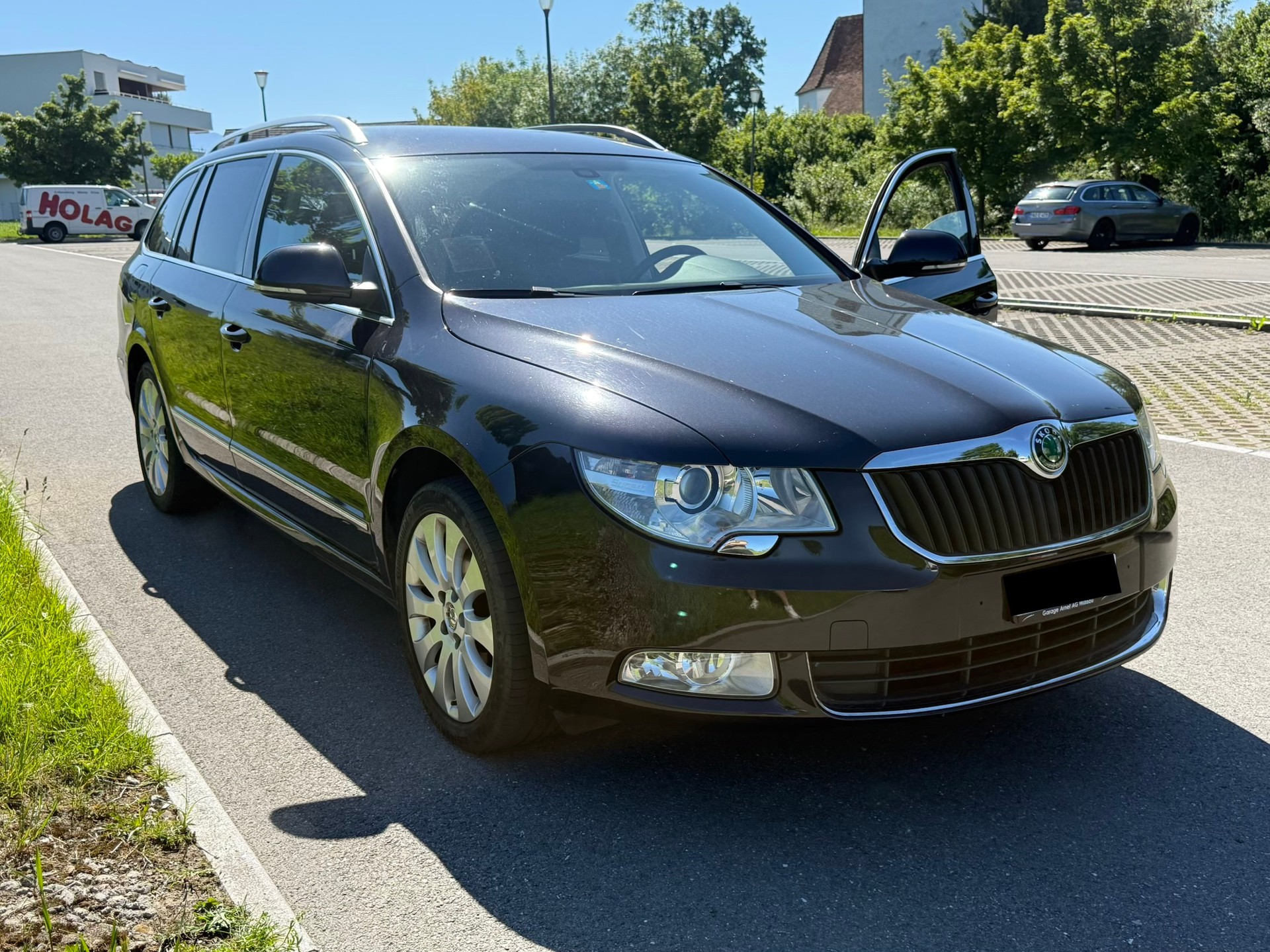 SKODA Superb Combi 1.8 TSI Ambition-image-6