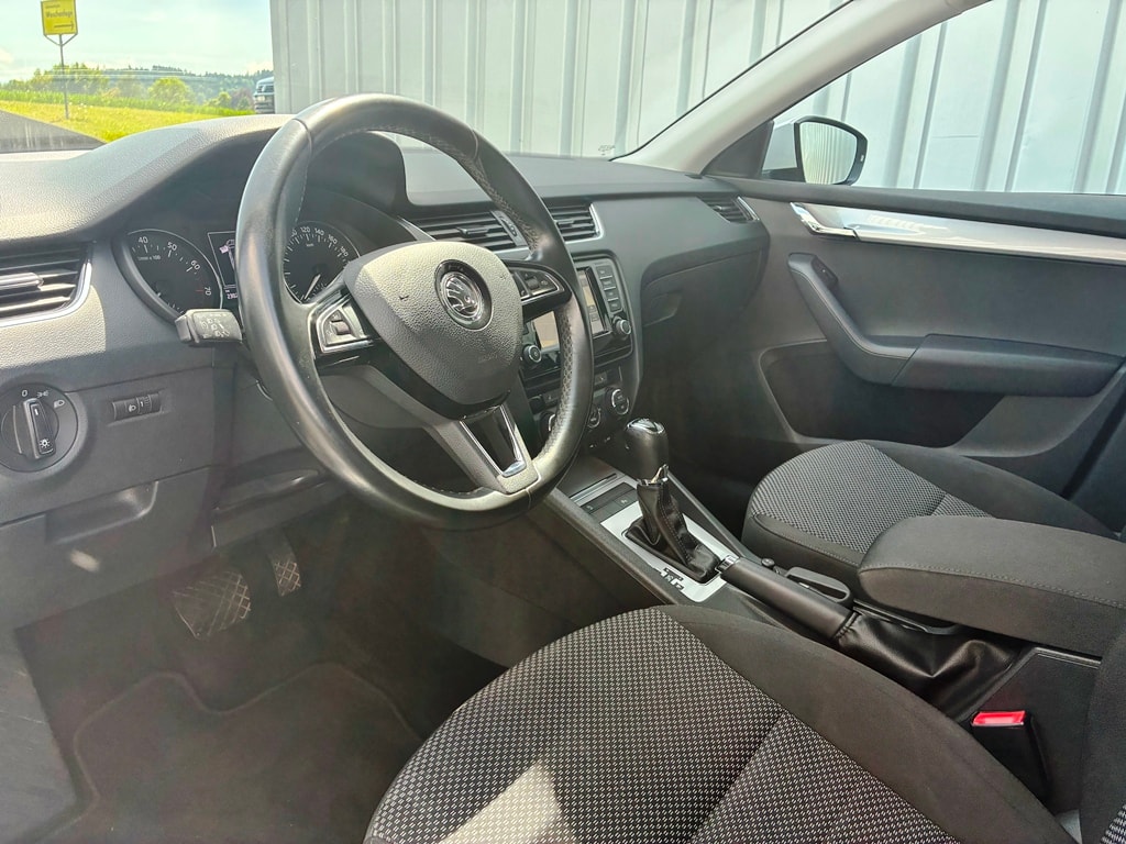 SKODA Octavia Combi 1.4 TSI G-tec Ambition CNG DSG-image-6