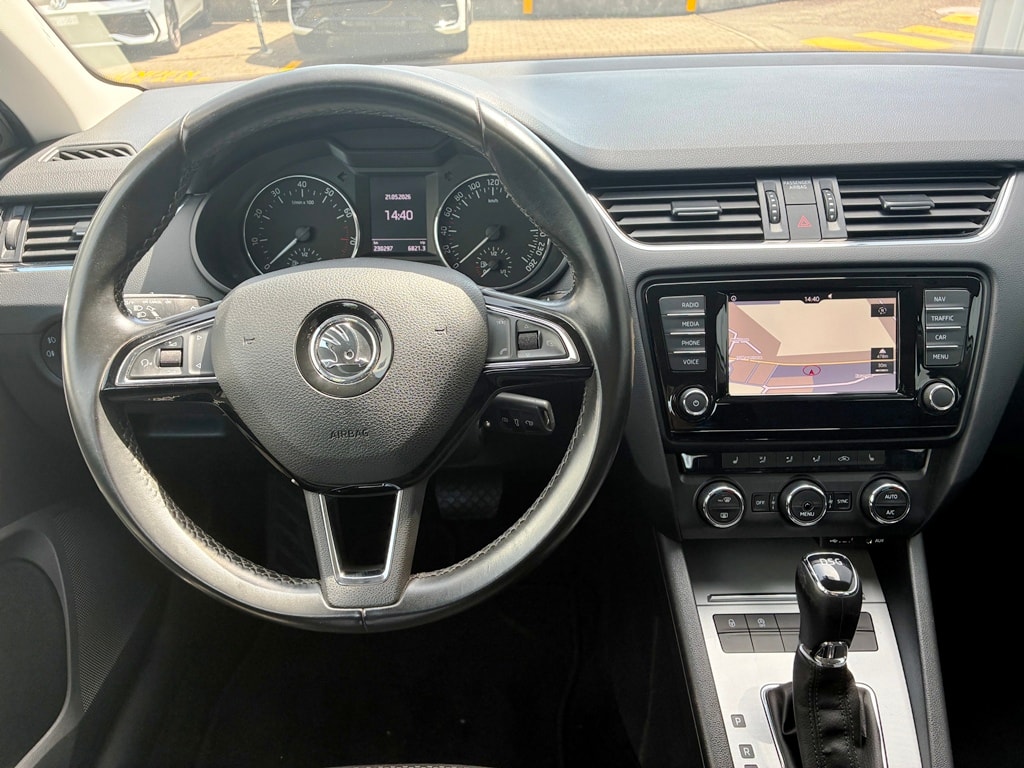 SKODA Octavia Combi 1.4 TSI G-tec Ambition CNG DSG-image-10