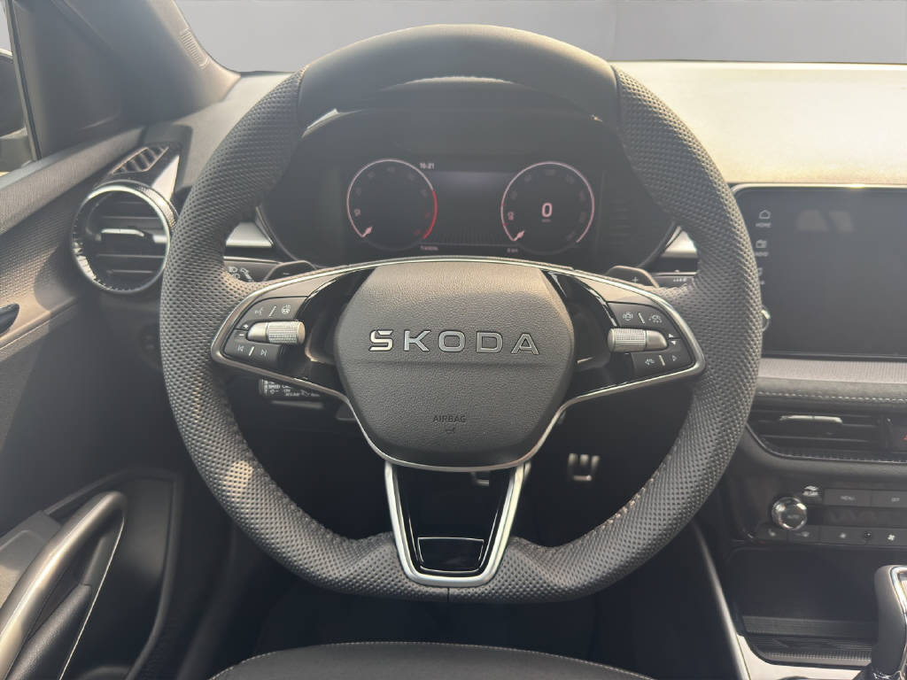 SKODA Fabia 1.0 TSI Dynamic DSG-image-10