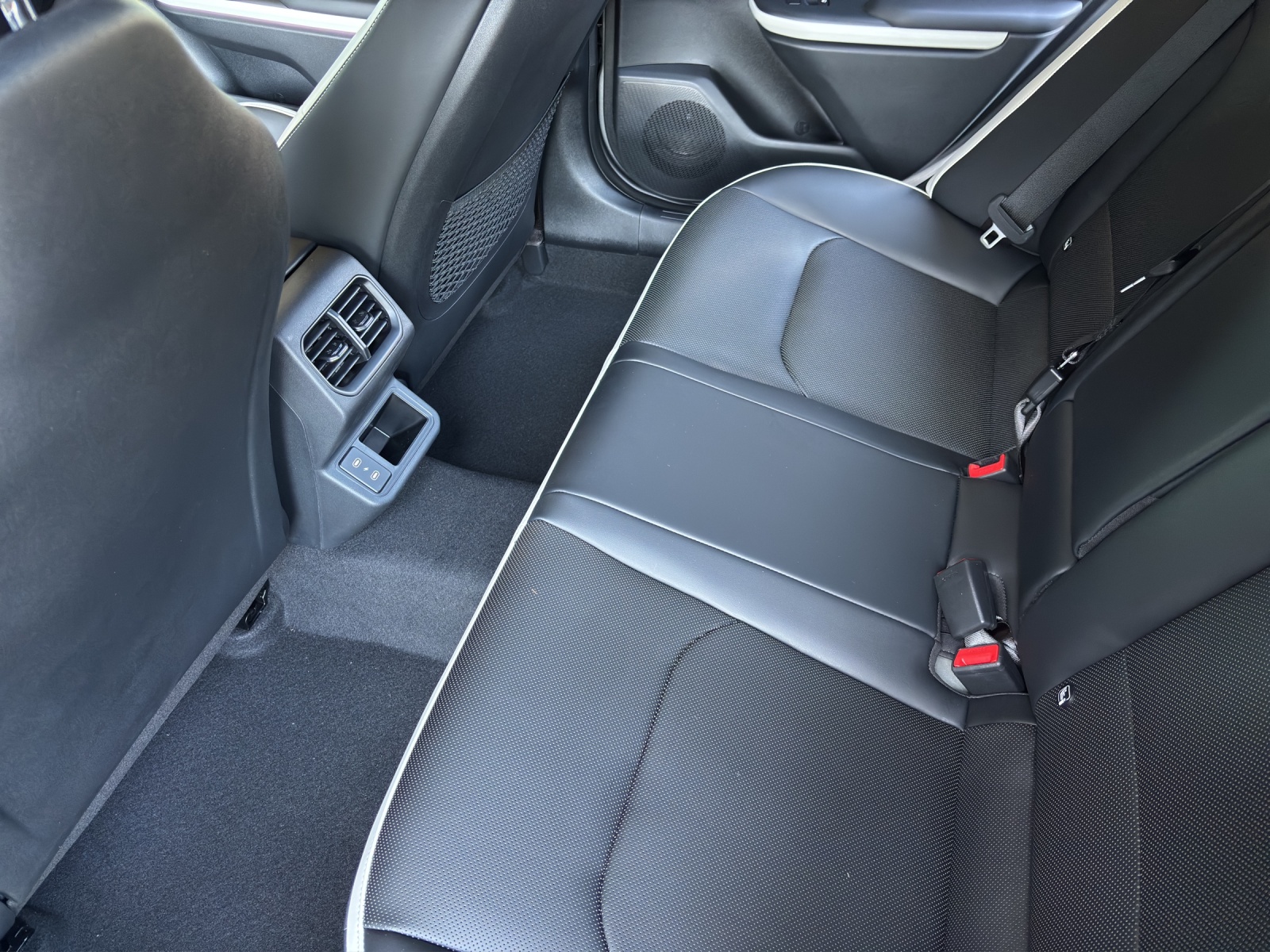 KIA K4 SW 1.6 T-GDi GT-Line-image-11