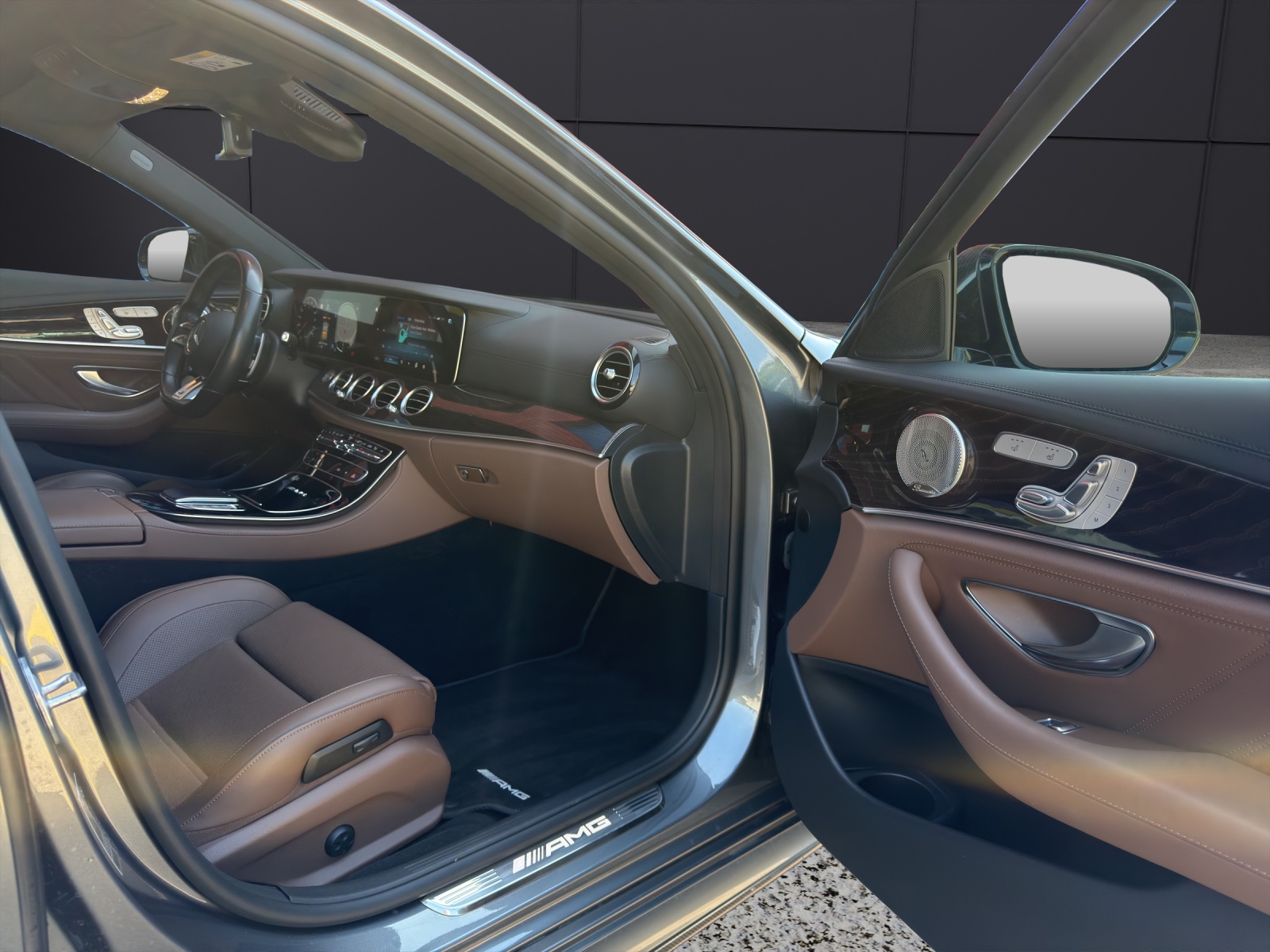 MERCEDES-BENZ AMG E 63 S T 4Matic+ Speedshift 9G-TCT-image-11