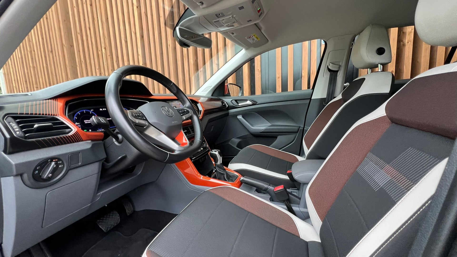VW T-CROSS 1.5 TSI EVO ACT ENERGETIC ORANGE STYLE DSG l 150 PS-image-20