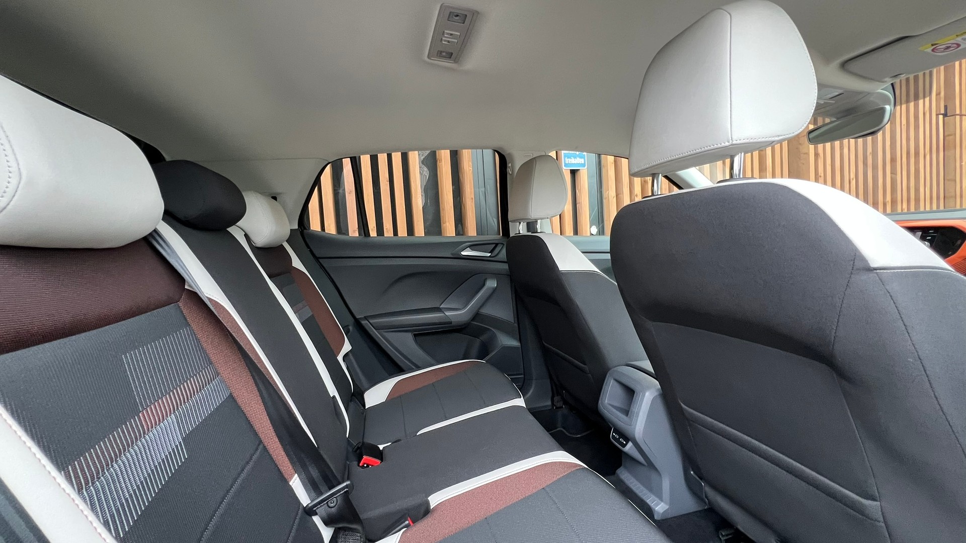 VW T-CROSS 1.5 TSI EVO ACT ENERGETIC ORANGE STYLE DSG l 150 PS-image-25