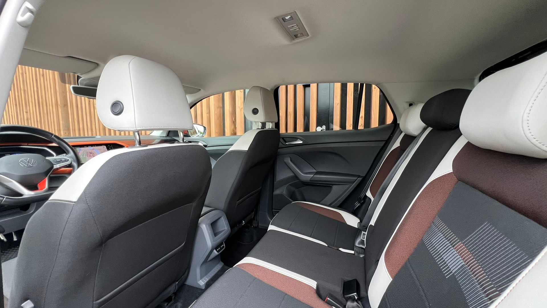 VW T-CROSS 1.5 TSI EVO ACT ENERGETIC ORANGE STYLE DSG l 150 PS-image-28