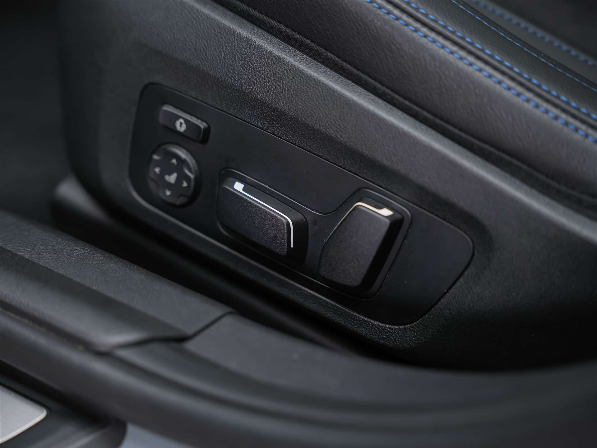BMW M340i xDrive Steptronic M Sport Pro *Werksgarantie*Head Up Display*360° Kamera*-image-25