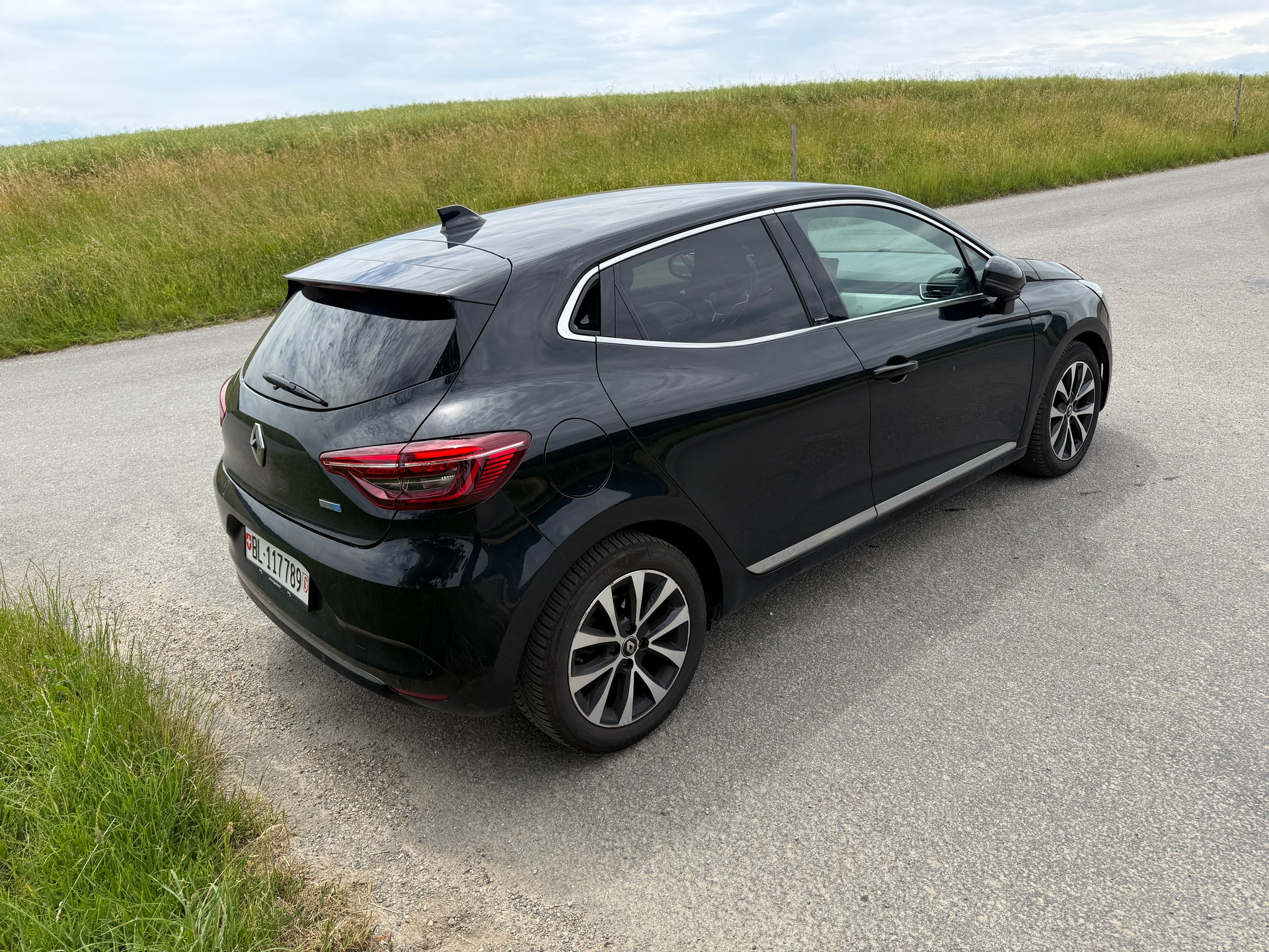RENAULT Clio 1.6 E-Tech Intens-image-4