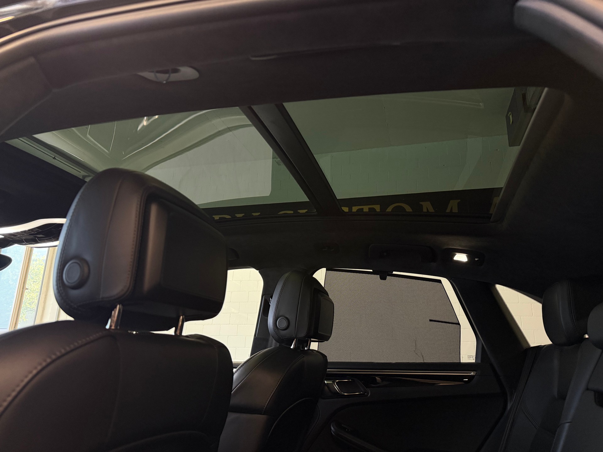 PORSCHE MACAN 3.6 V6 Turbo-image-6