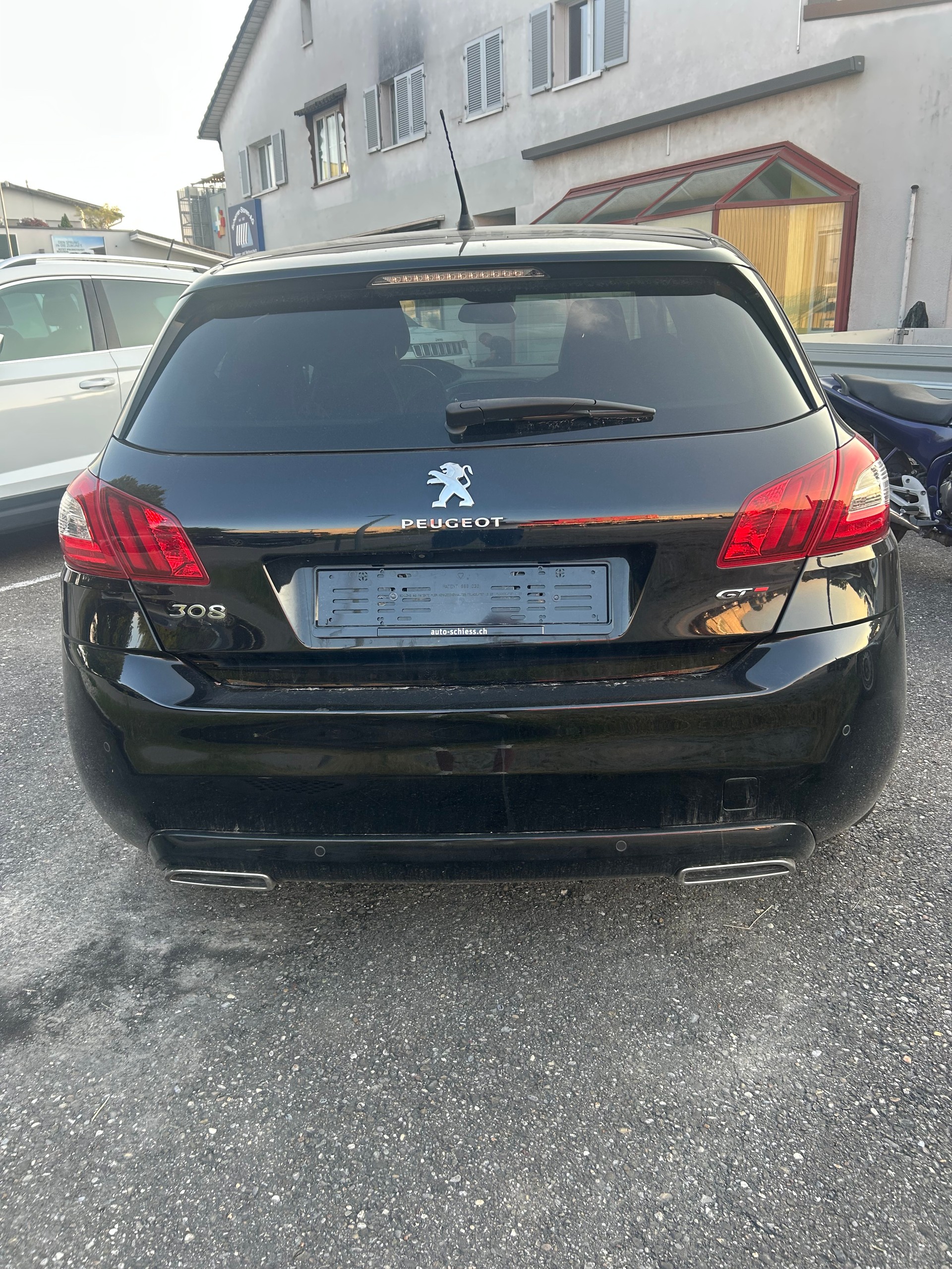 PEUGEOT 308 1.6 e-THP GT-image-9