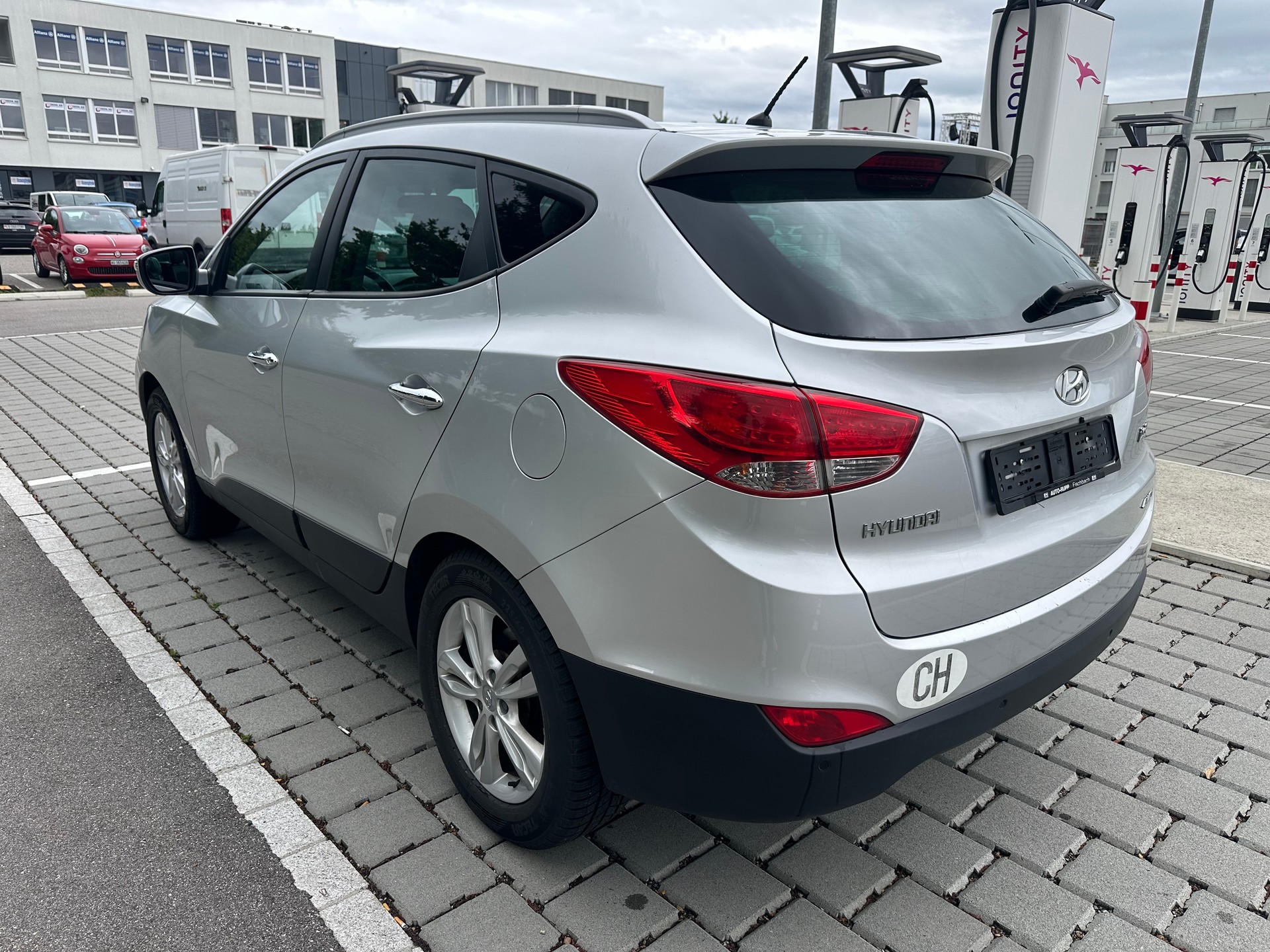 HYUNDAI iX 35 2.0 Comfort 4WD-image-2
