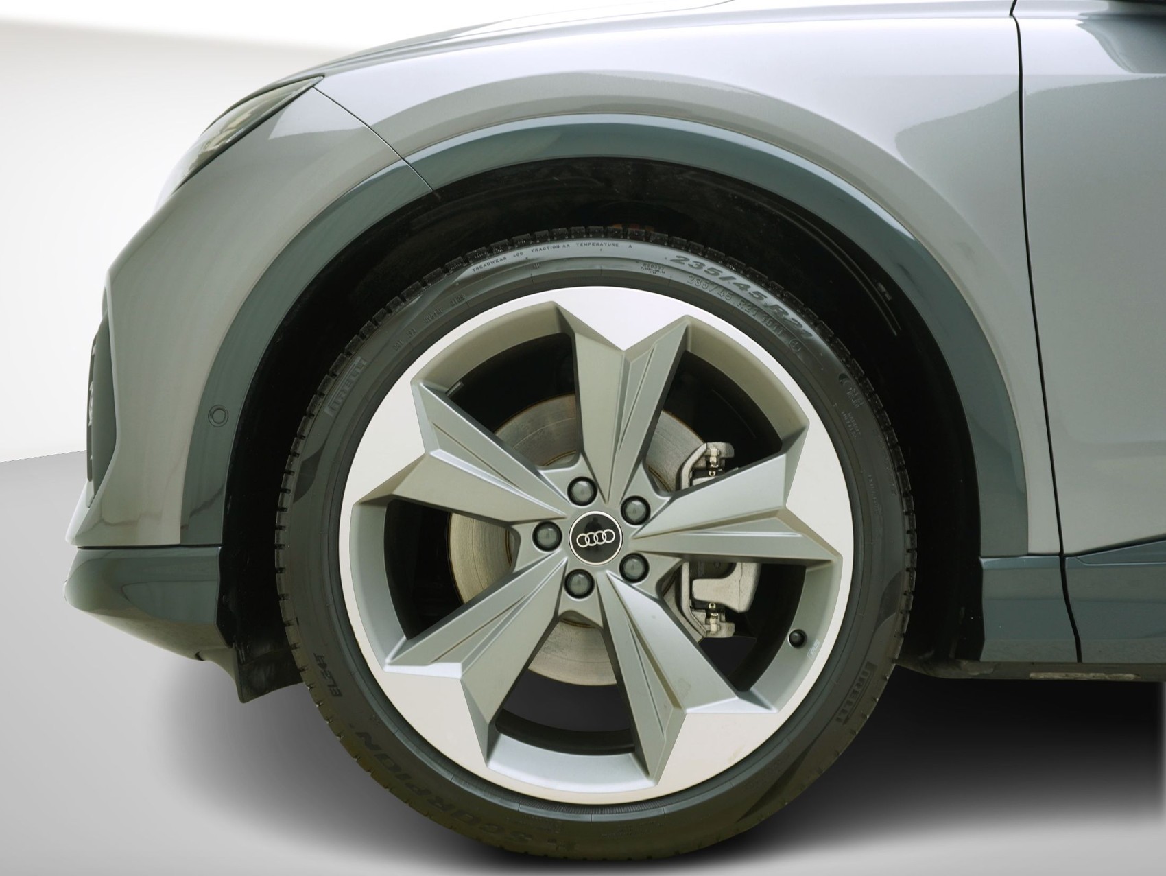AUDI Q4 e-tron 55 quattro **Audi Werksgarantie bis 07/2030**-image-7