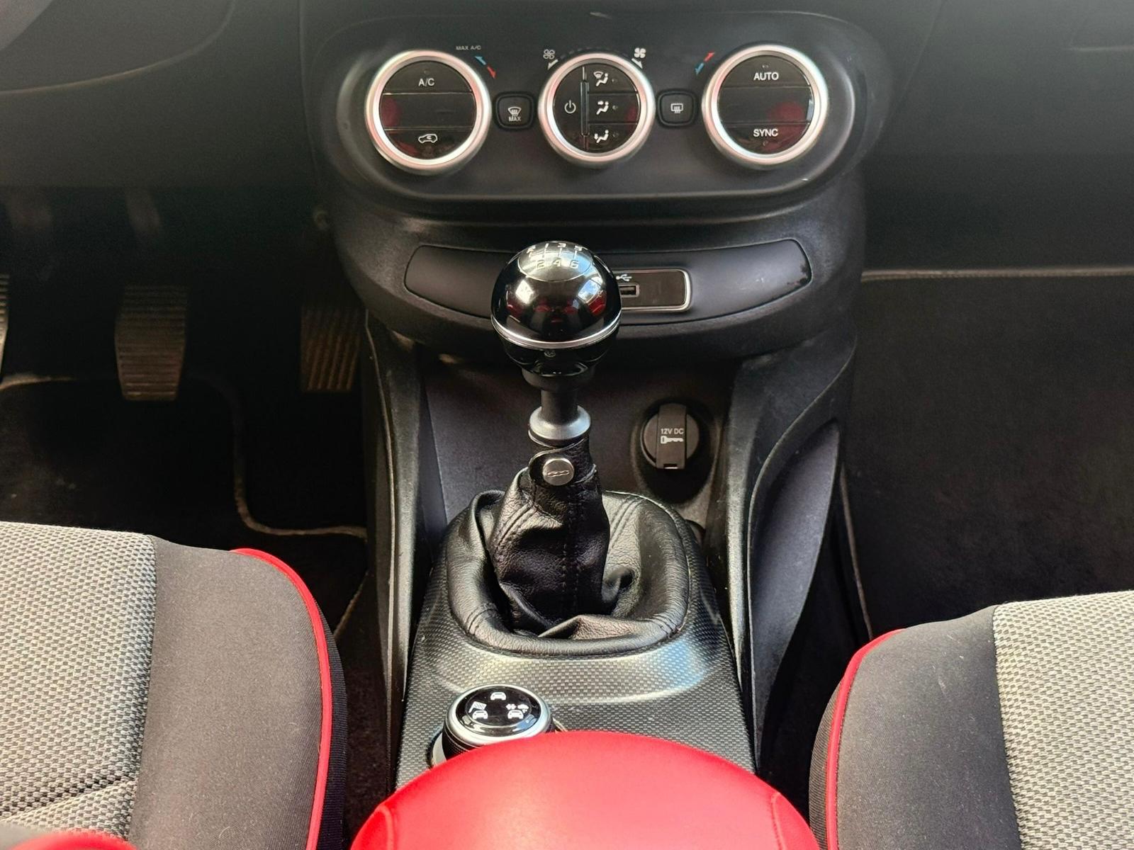 FIAT 500X 1.4T Lounge-image-24