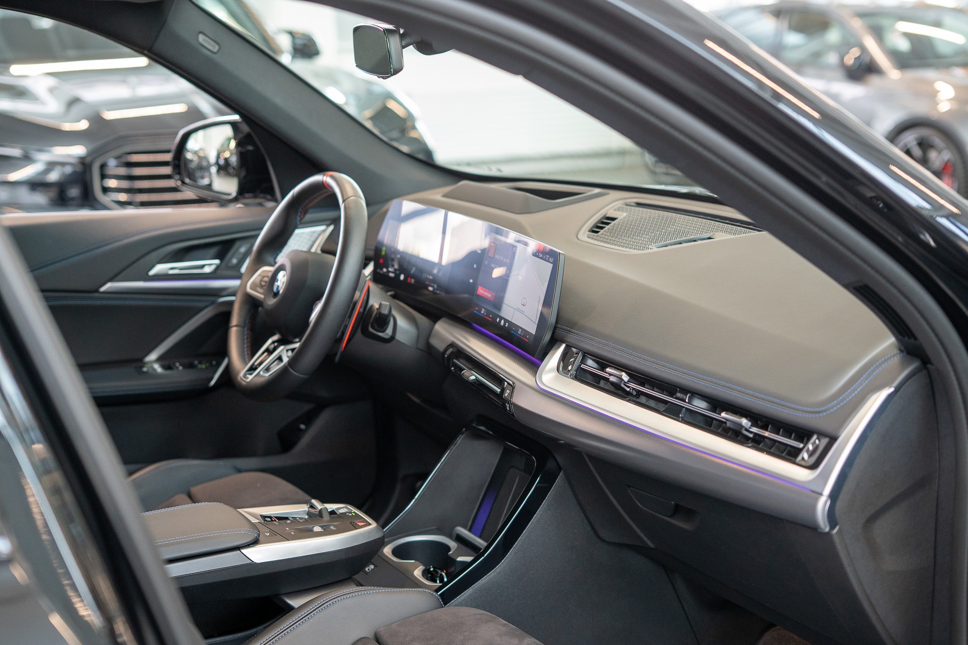 BMW X1 M35i / 360°Kamera / HeadUp / Harman Kardon-image-14