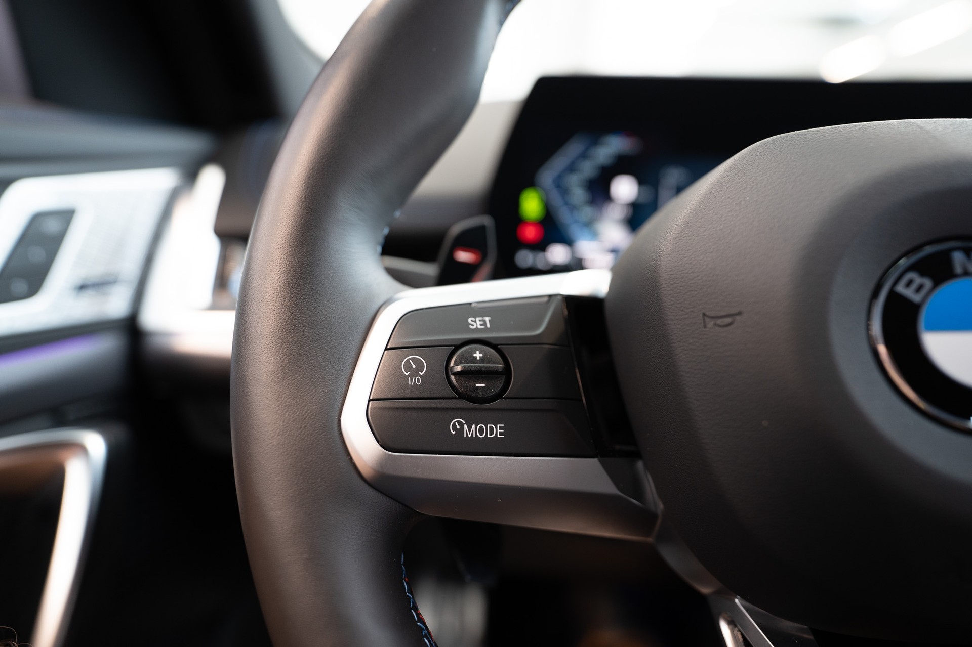 BMW X1 M35i / 360°Kamera / HeadUp / Harman Kardon-image-18