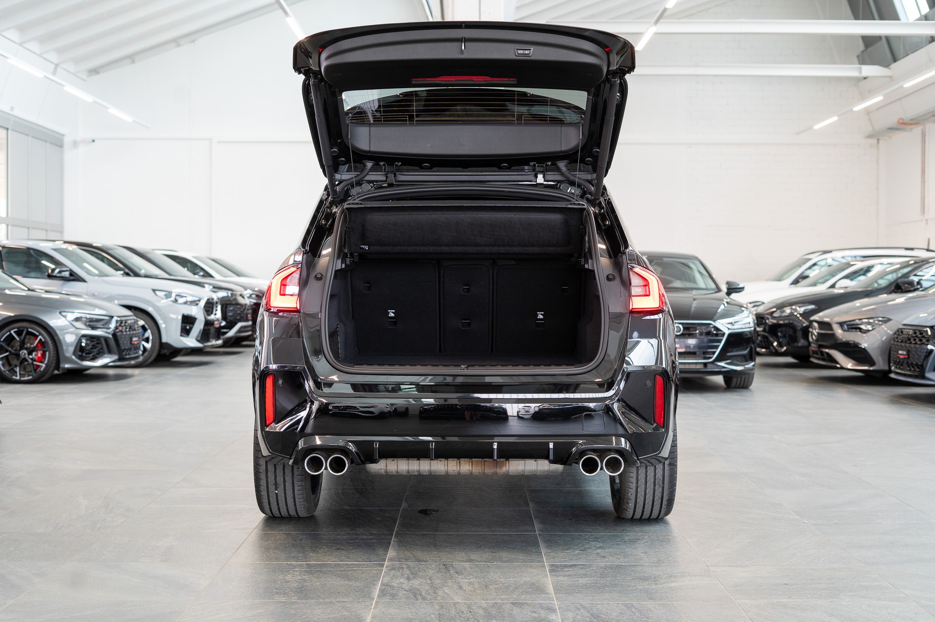 BMW X1 M35i / 360°Kamera / HeadUp / Harman Kardon-image-5