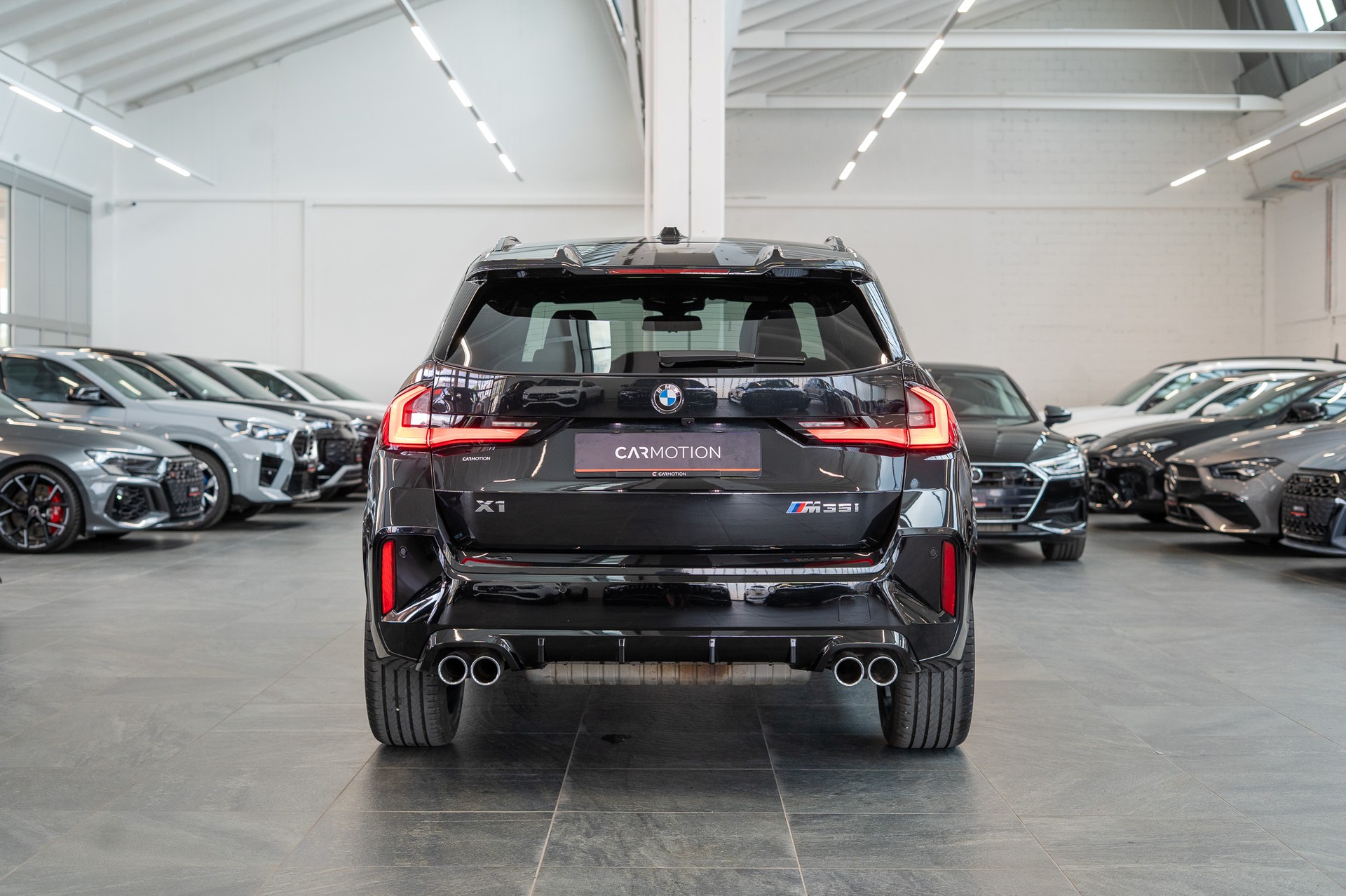 BMW X1 M35i / 360°Kamera / HeadUp / Harman Kardon-image-4