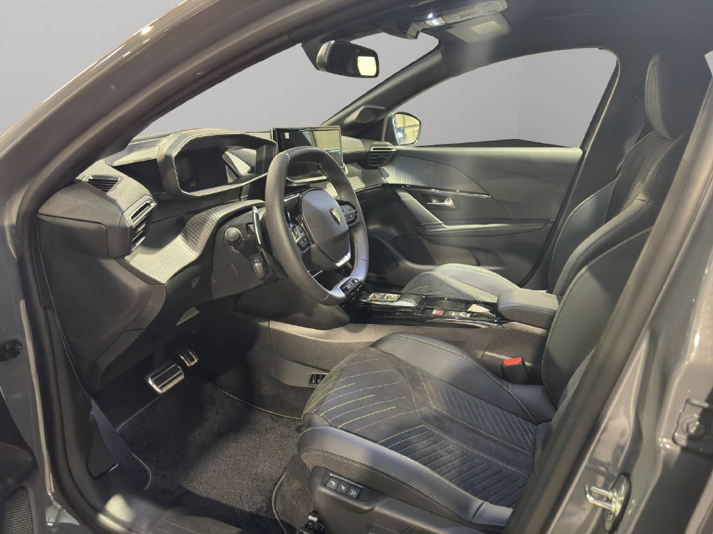 PEUGEOT 208 1.2 Hybrid 145 GT-image-8