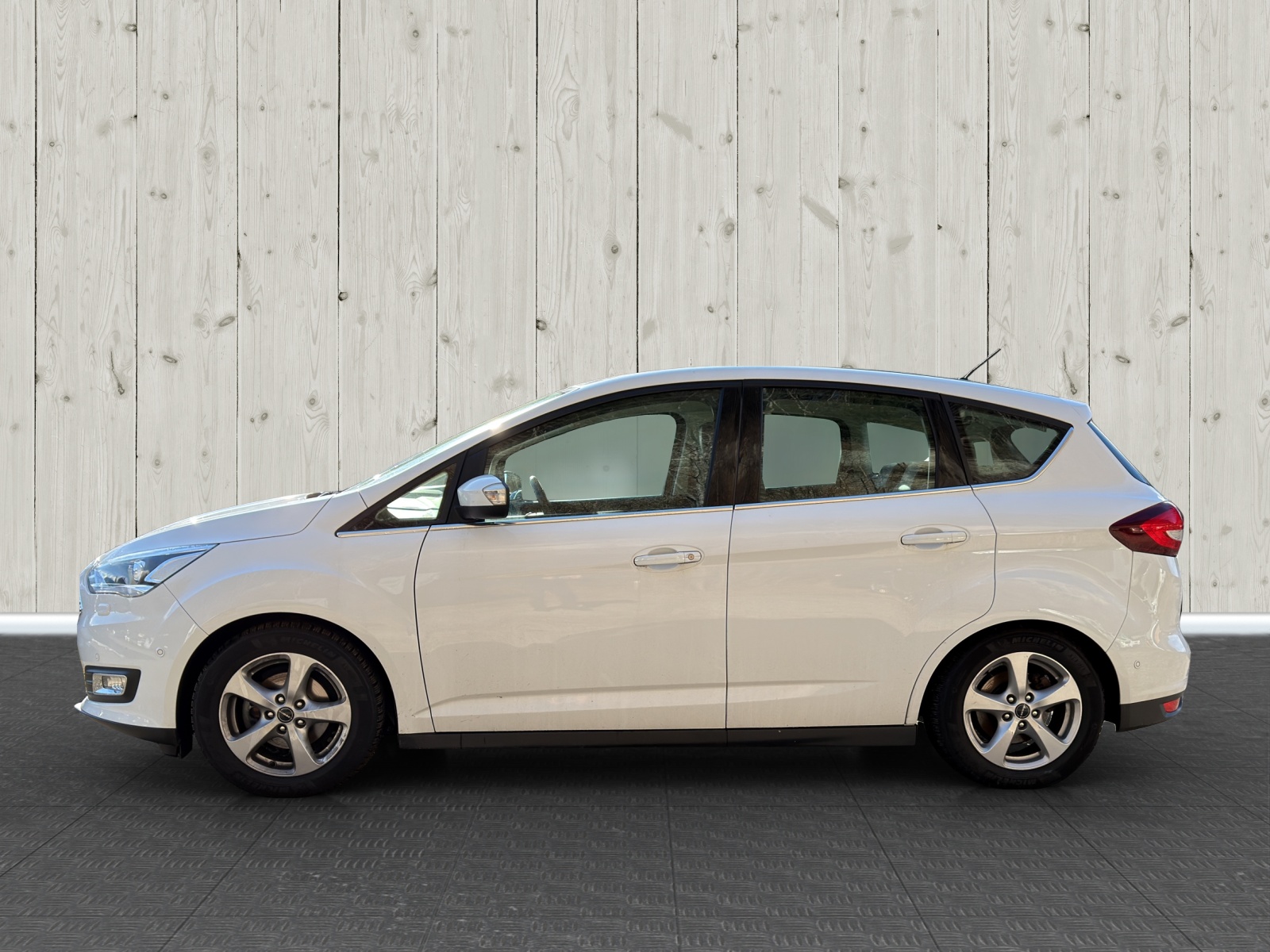 FORD C-Max 1.0 SCTi Titanium X-image-3